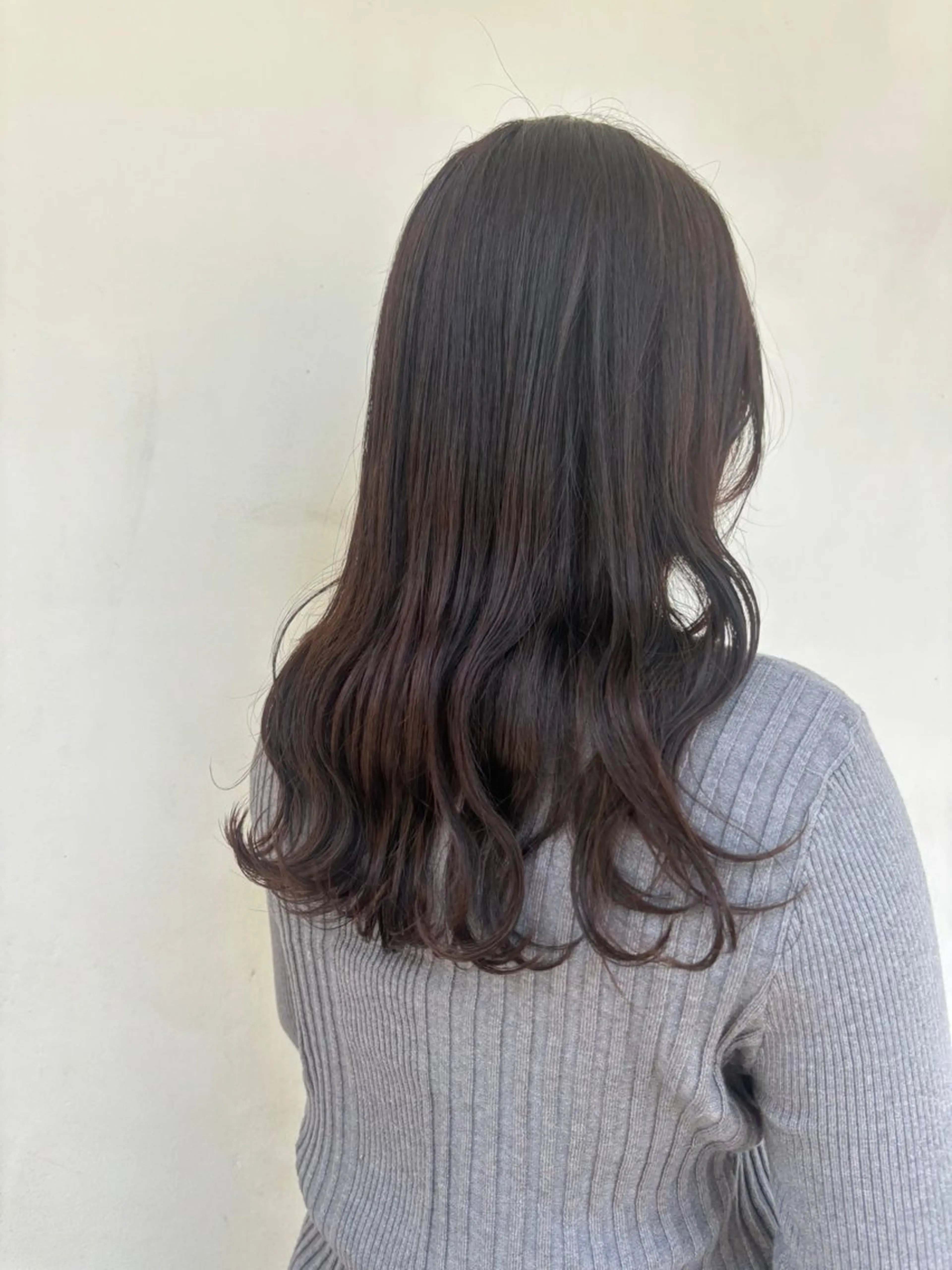 セミロング カラー ブラウンカラー ショコラブラウン 透明感カラー レイヤーカット 外ハネヘア カット ヘアカラー トリートメント hair make powder 薮本のヘアスタイル