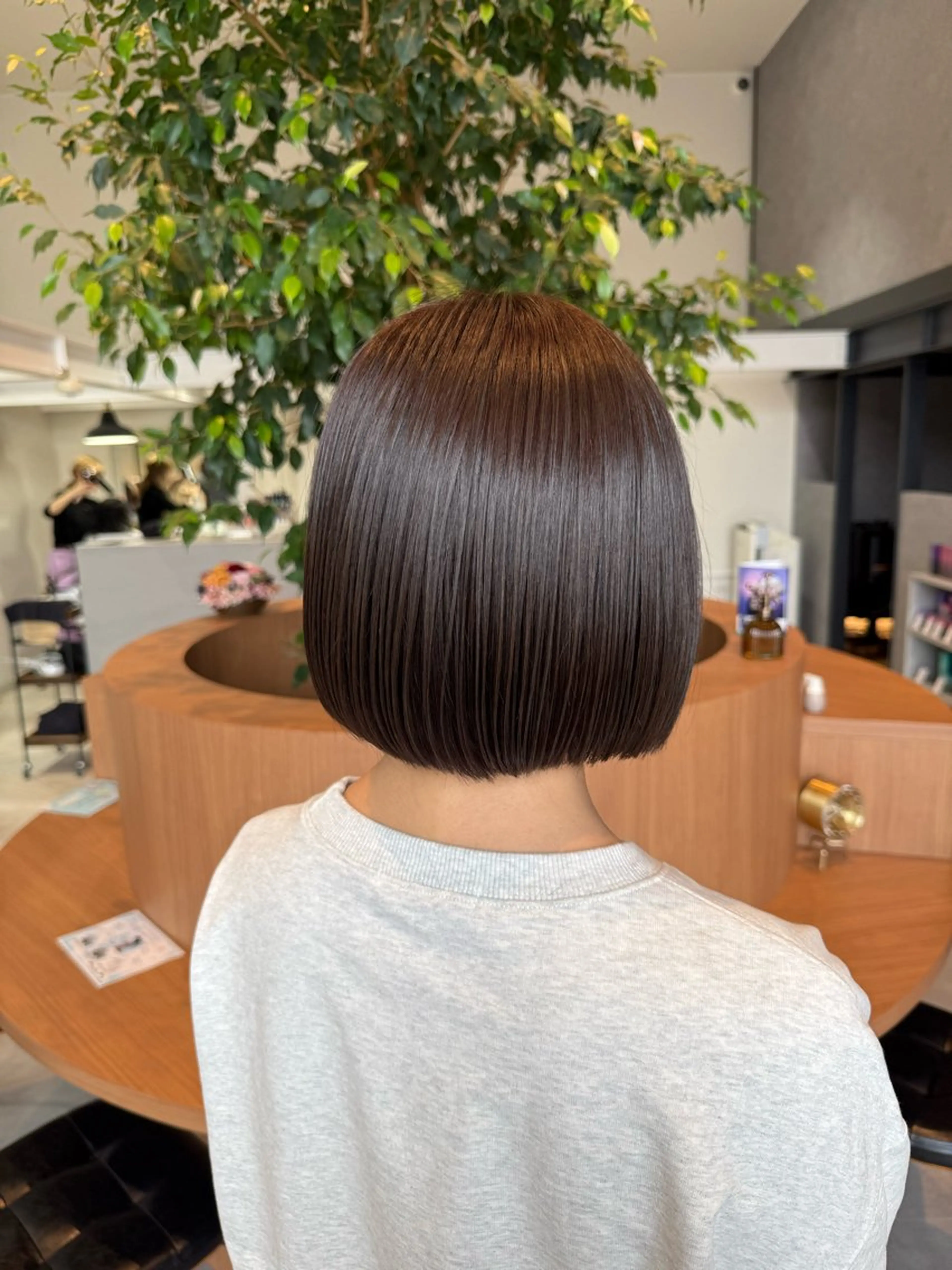 ショート カラー ブラウンカラー オリーブブラウン ボブ カット ヘアカラー トリートメント ayaka |トレンドヘアのヘアスタイル