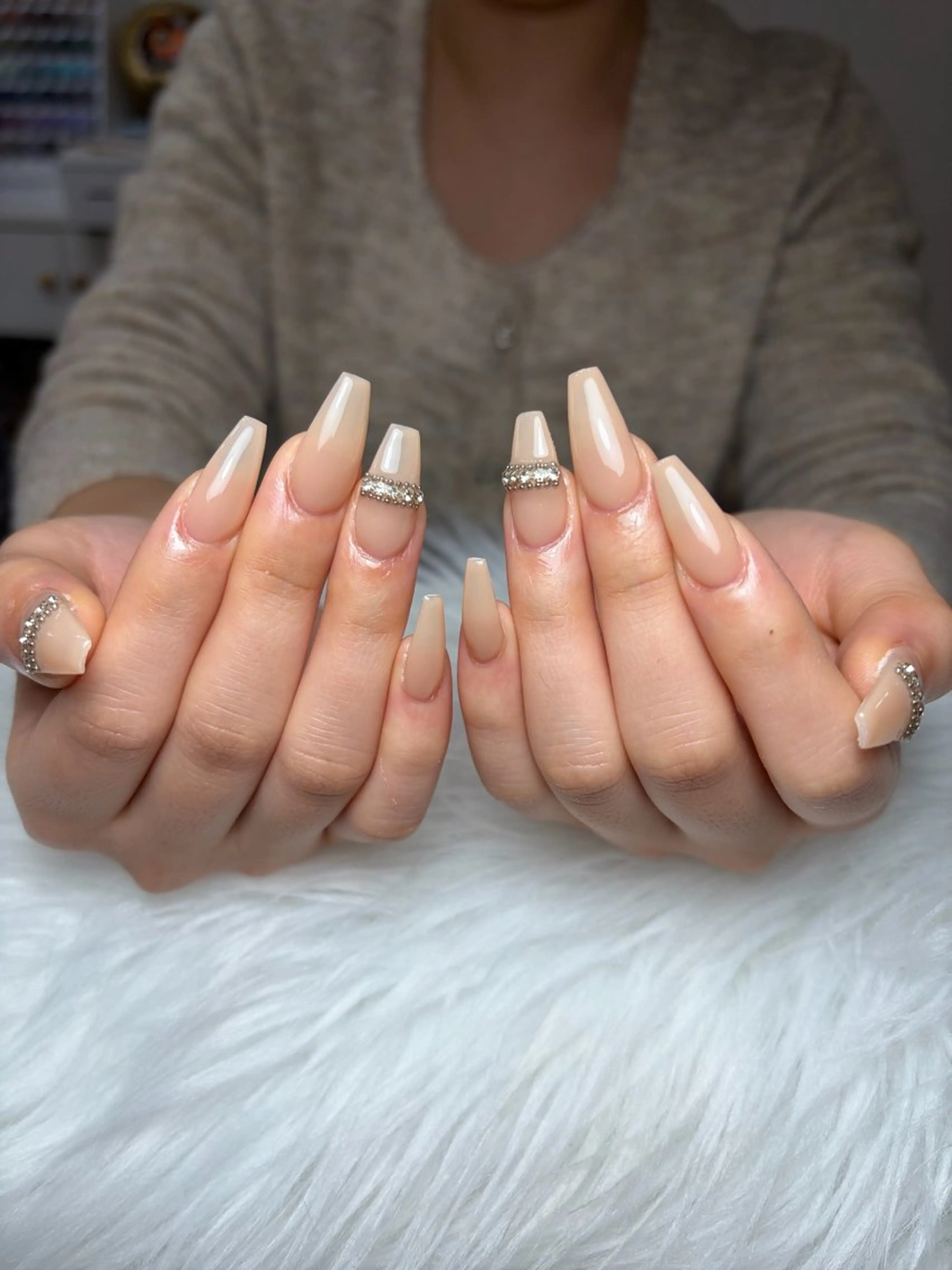 ネイル アートネイル 長さ出し ジェルネイル マグネットネイル ニュアンスネイル ハンドネイル Cloudy Chan Nailのネイルデザイン