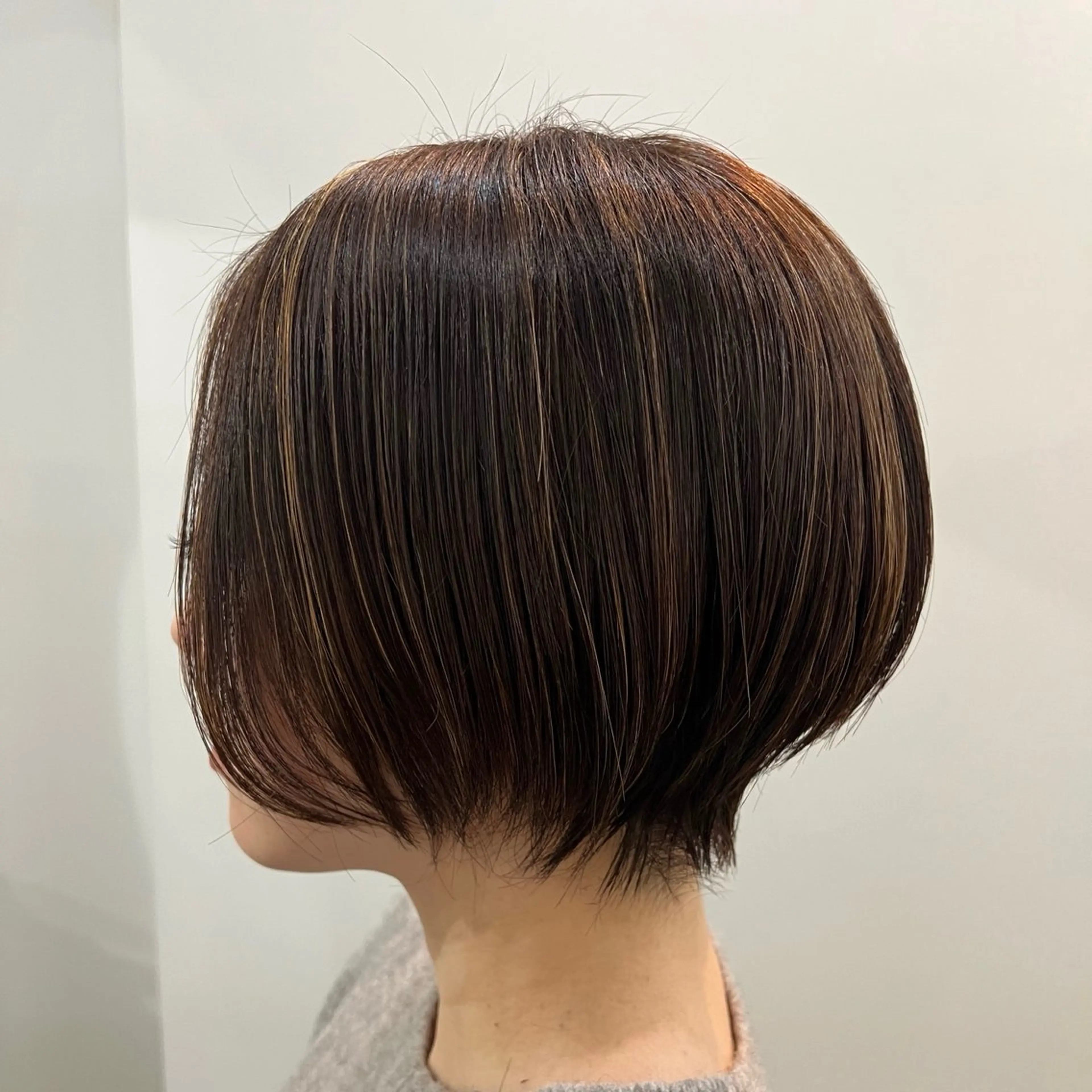 ショート ハイライト ショートヘア 小澤 蘭のヘアスタイル