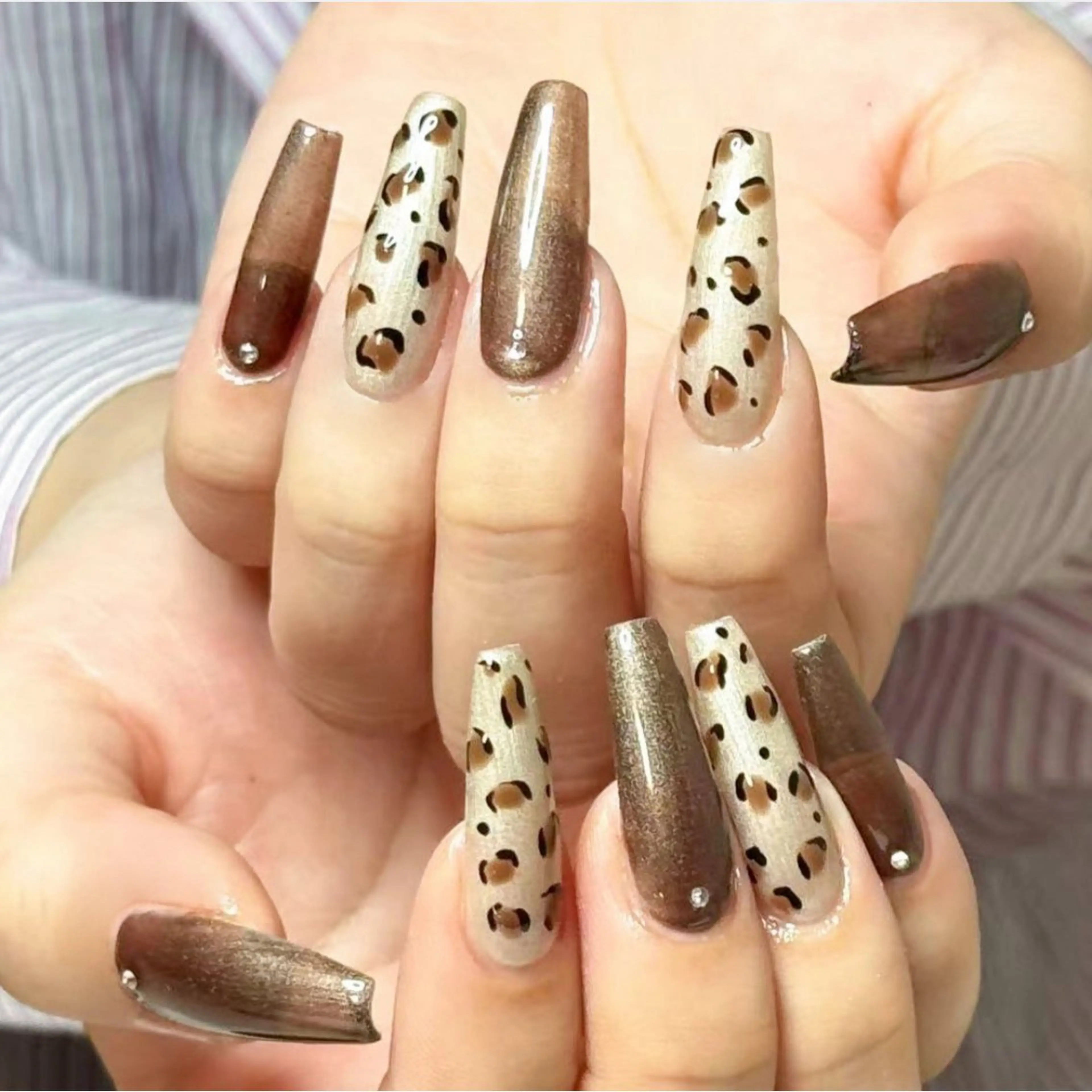 ネイル ハンドネイル Tini ANA.CHUOのネイルデザイン