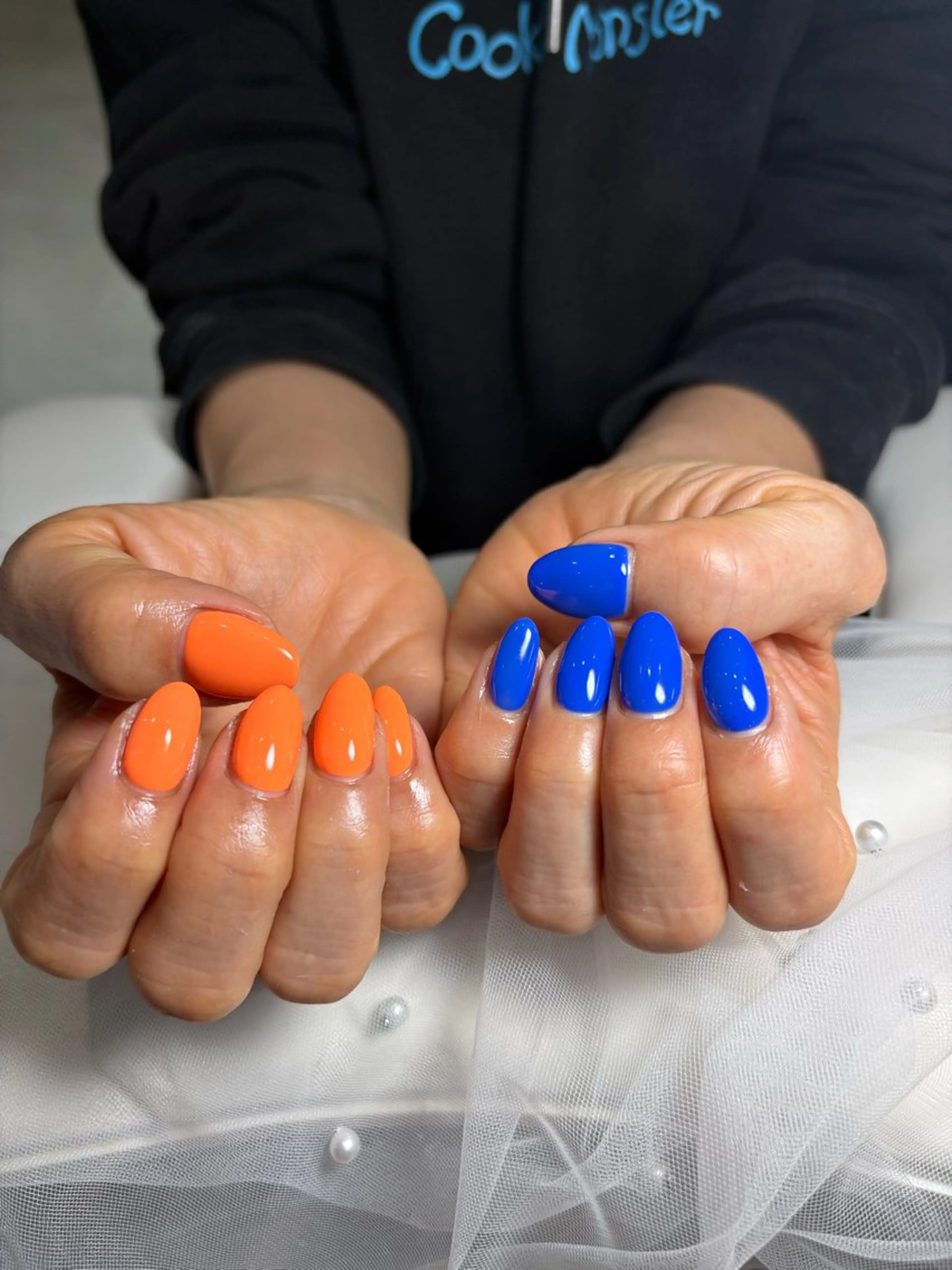 ネイル ブルー ワンカラーネイル オレンジ Azur Nail所属・藤原 亜里沙のネイルデザイン