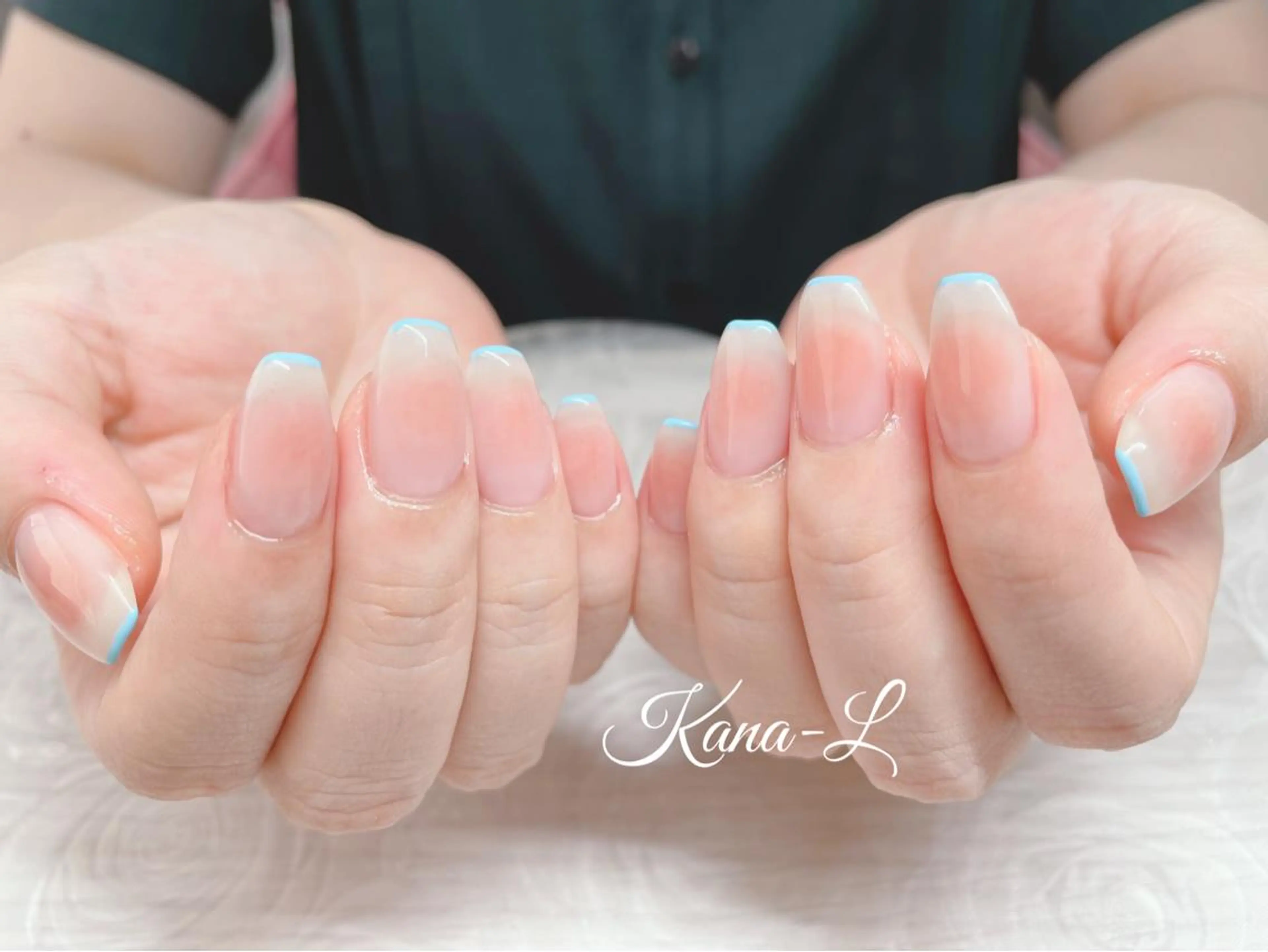 カラー ネイル チークネイル ジェルネイル パラジェル ワンホンネイル 芦辺 香奈のネイルデザイン