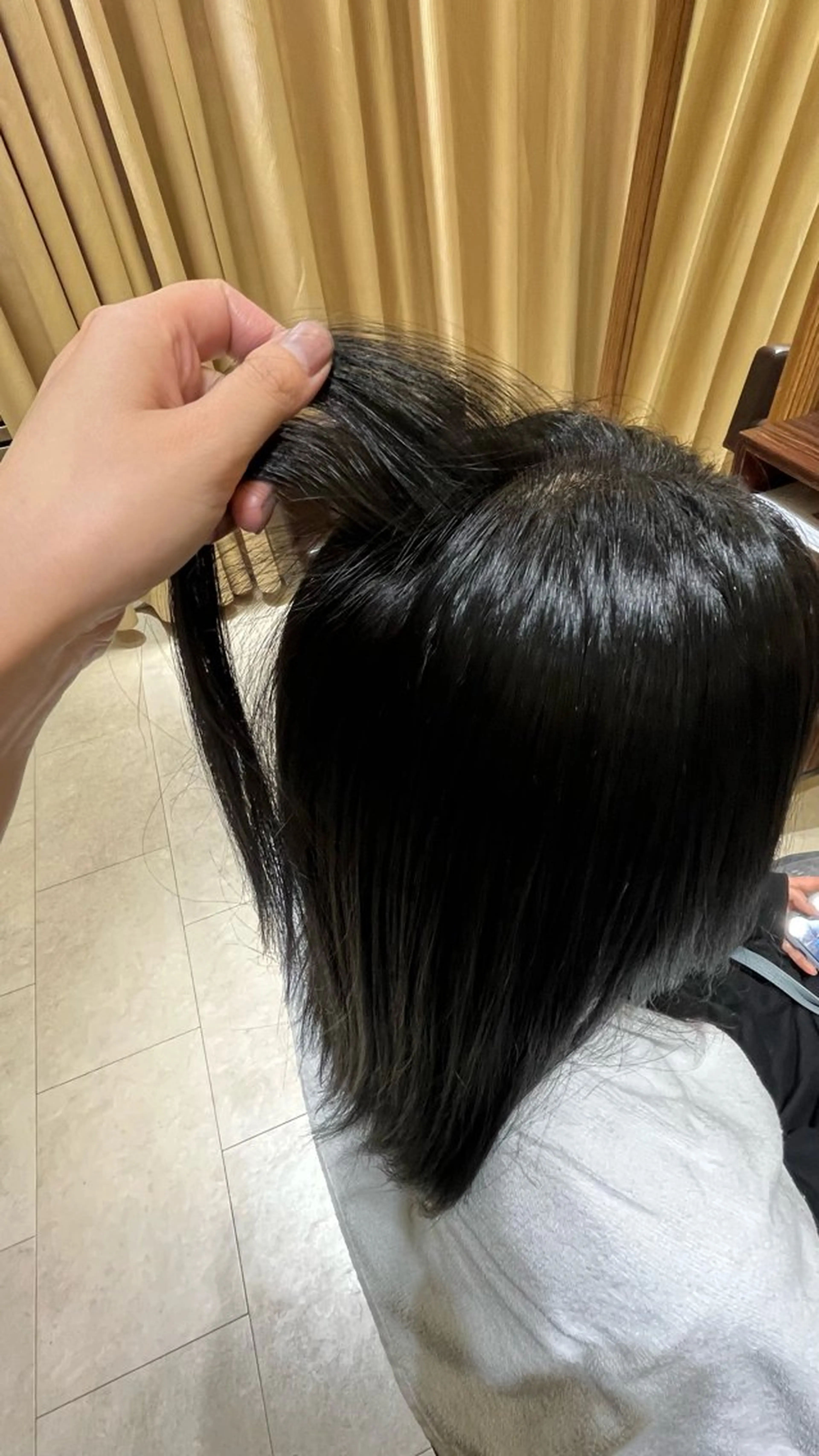 ミディアム カラー 黒髪 ブリーチ ブルーカラー ブルーブラック ブリーチなしカラー TAYA府中店所属・Ri seのヘアスタイル