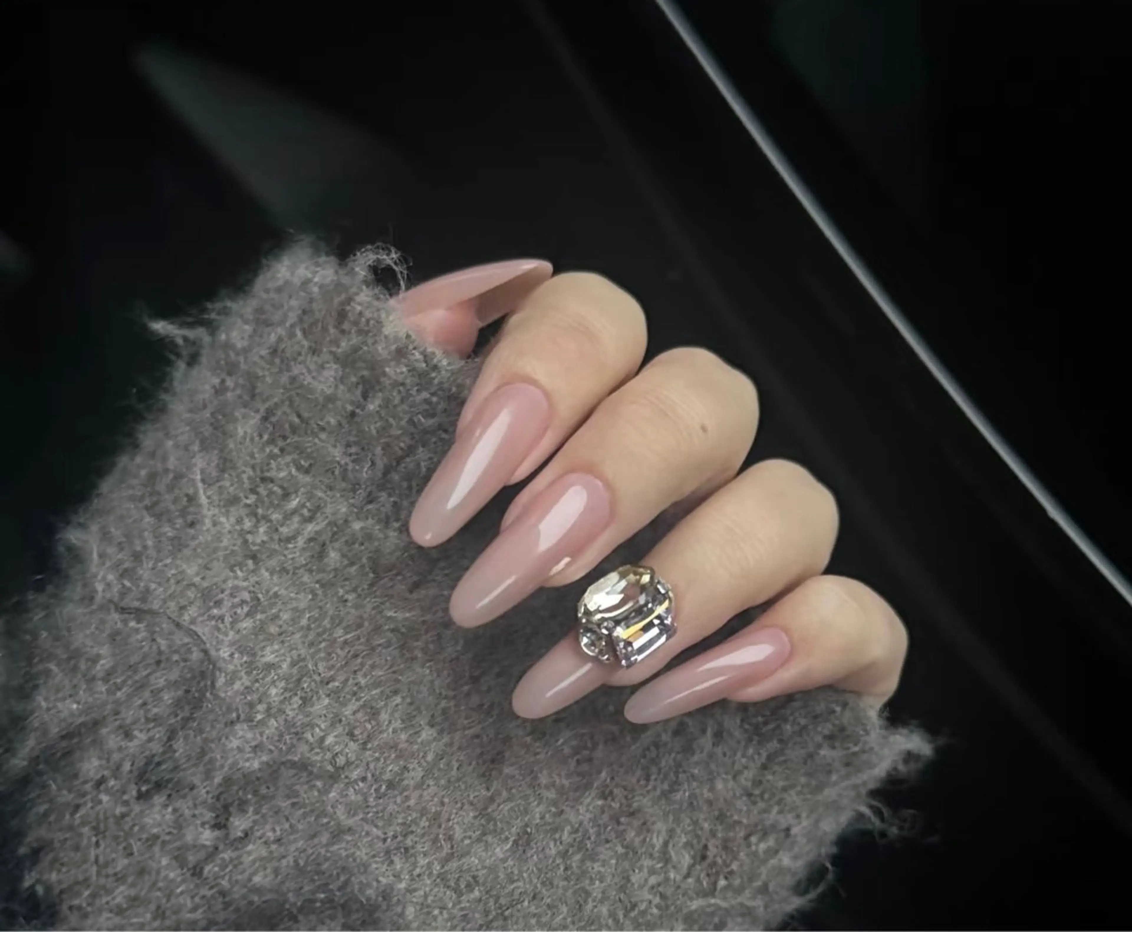 ネイル ハンドネイル Cutil Nailsalon所属・Cutil. Nail🌈のネイルデザイン