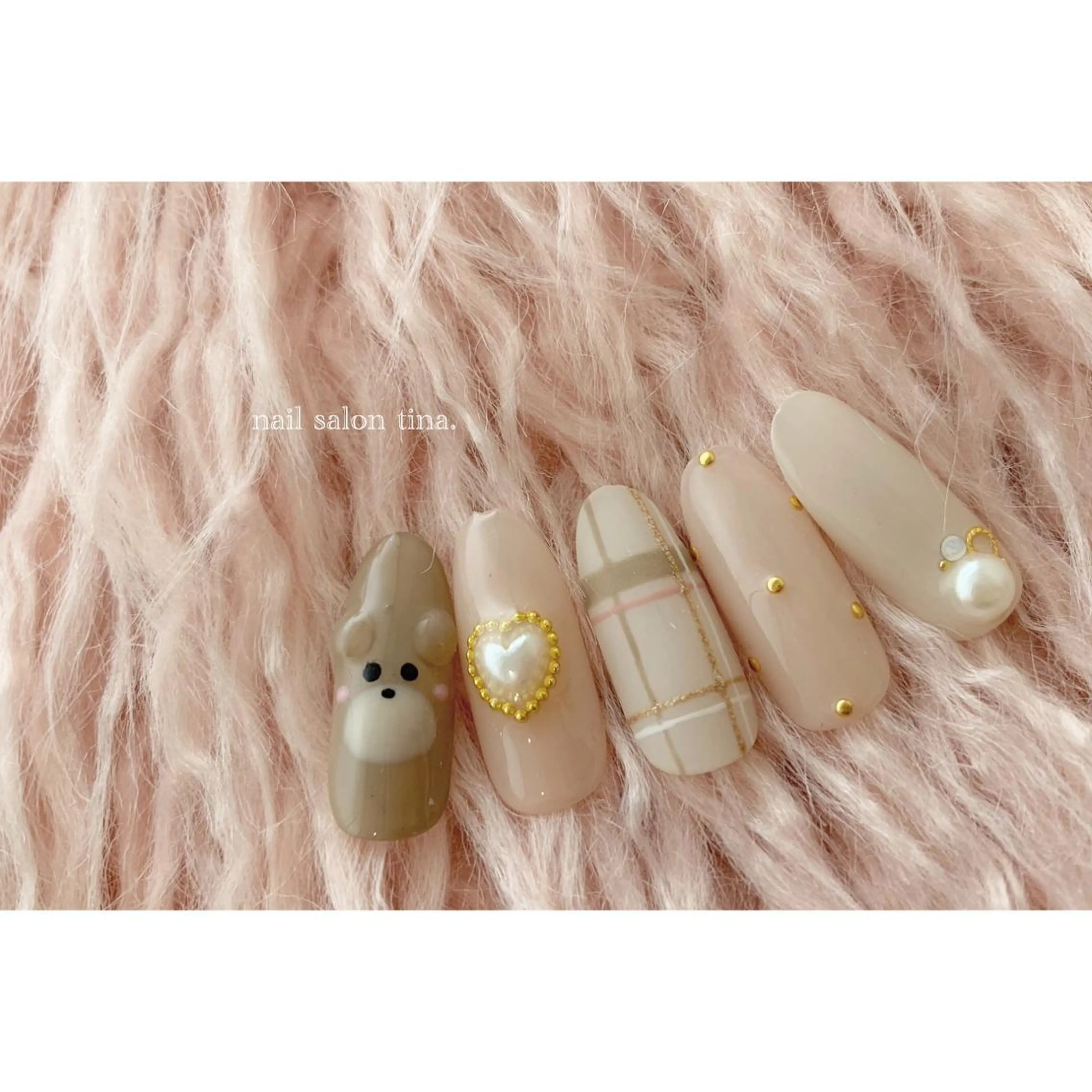 ネイル nail salon tina.所属・中山 はづきのネイルデザイン