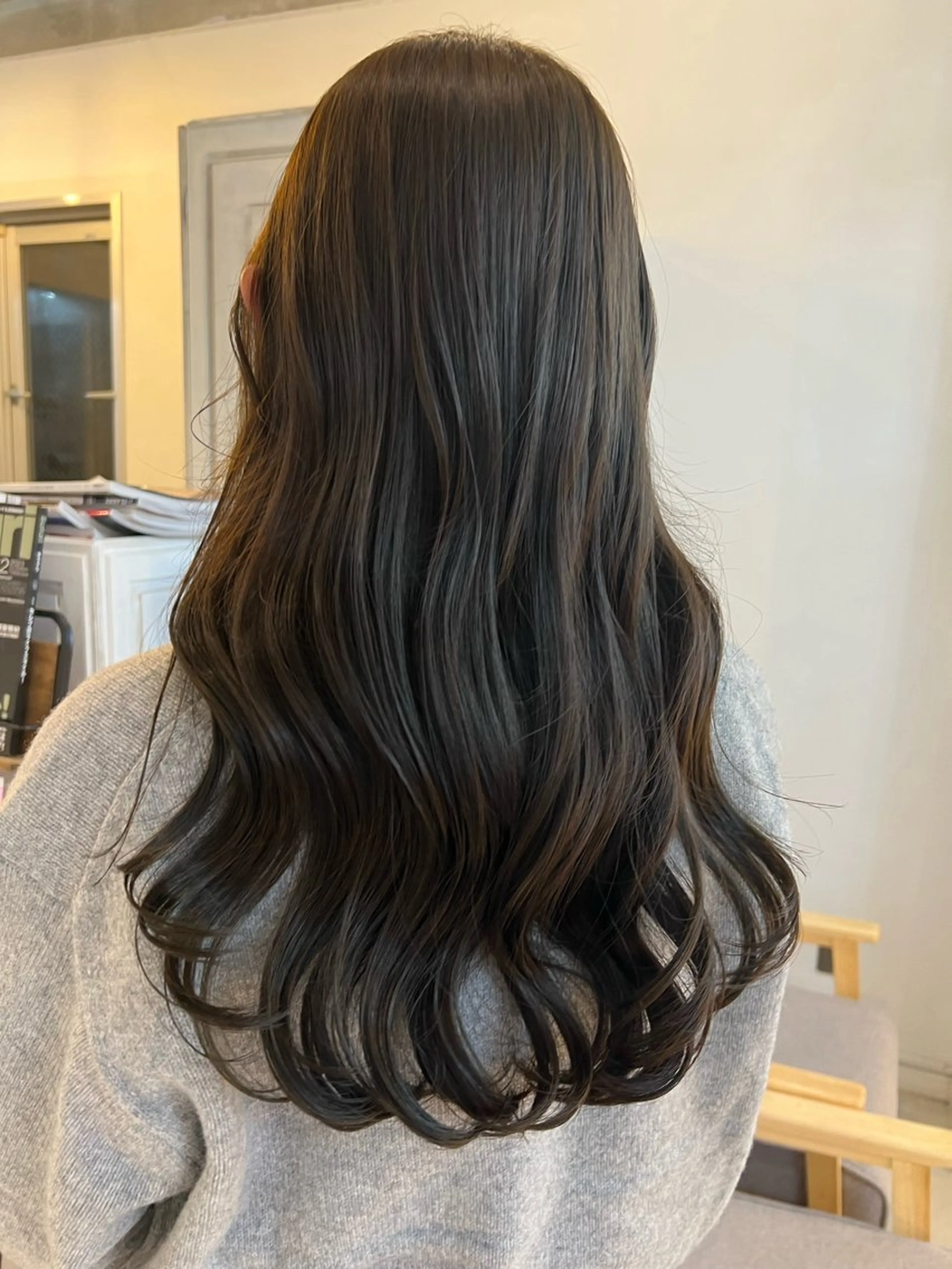 カラー YUI ハイトーンカラーのヘアスタイル