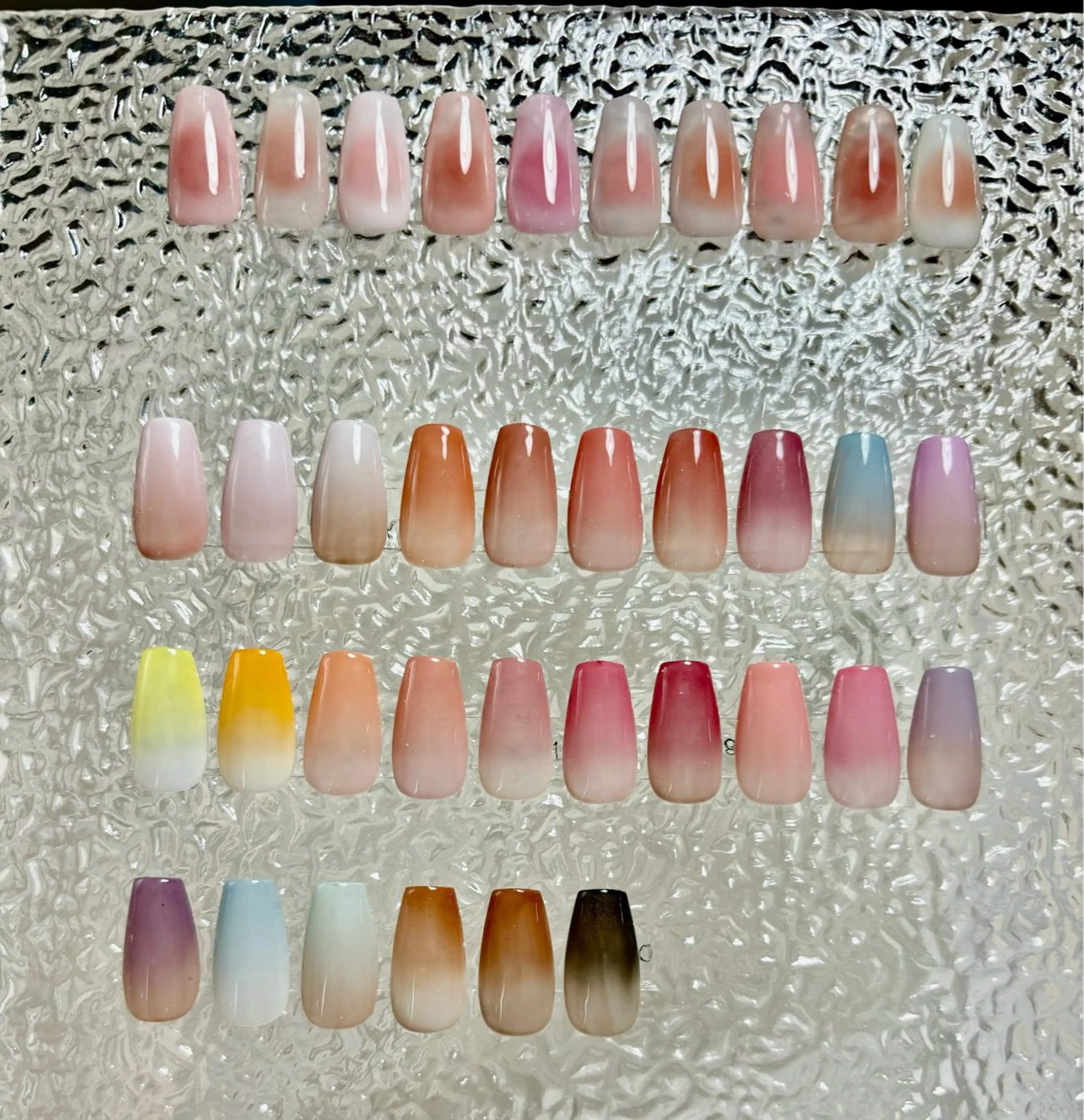 ネイル チークネイル グラデーション Orla nail salonのネイルデザイン