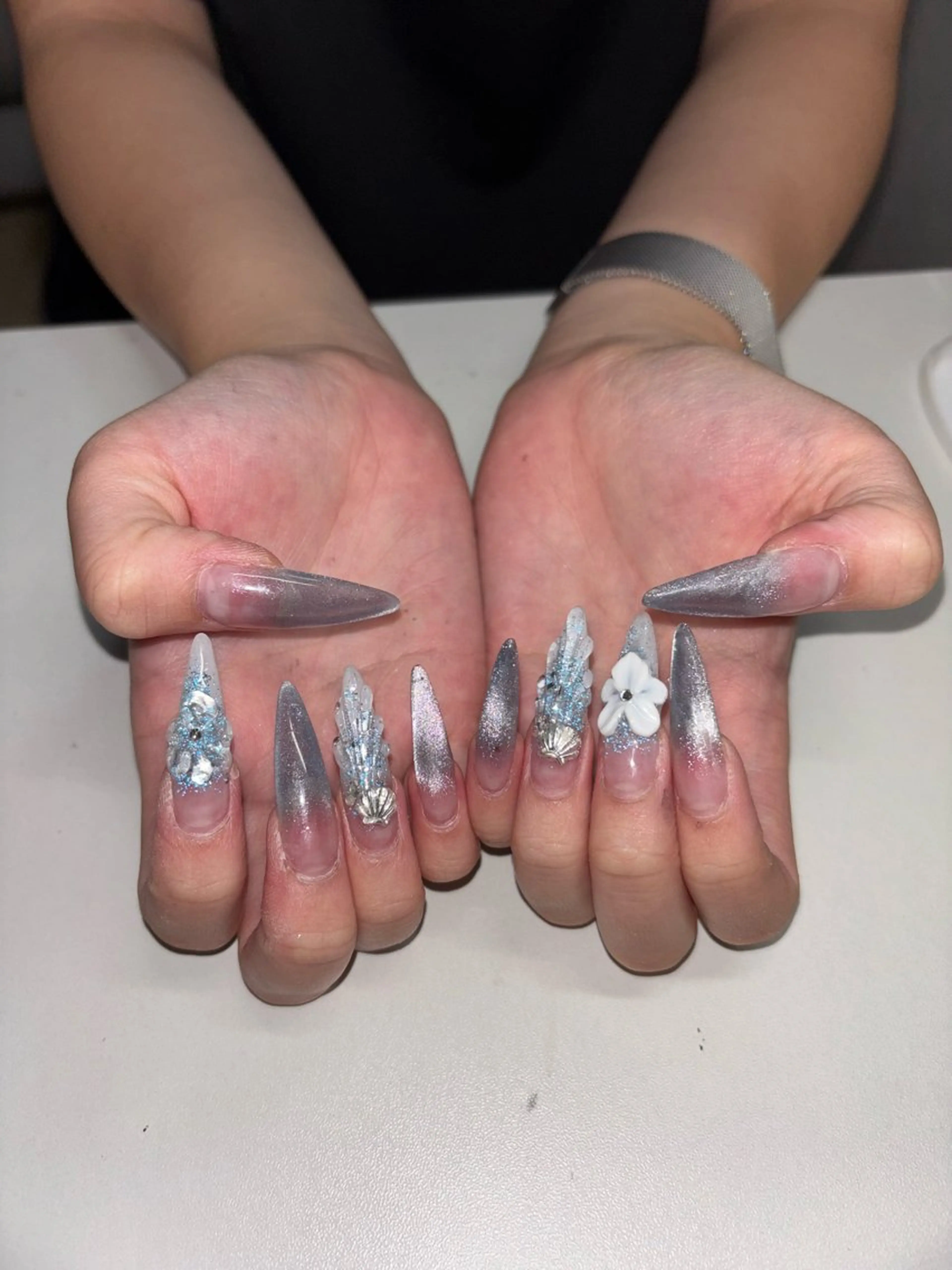 ネイル ハンドネイル アステリ所属・猪俣 亜子のネイルデザイン