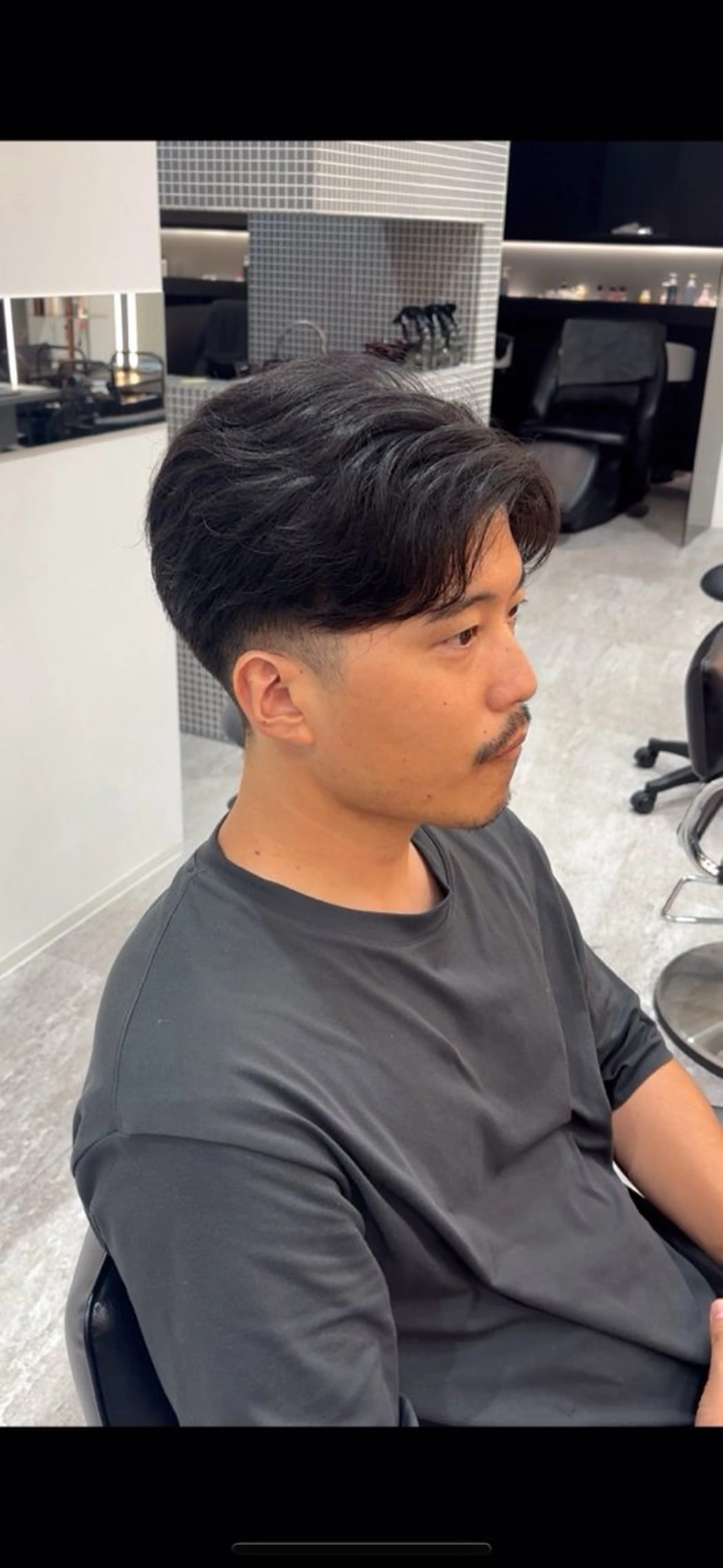 メンズ カット ハイトーン/レイヤー 艶カラー🎀まおのヘアスタイル