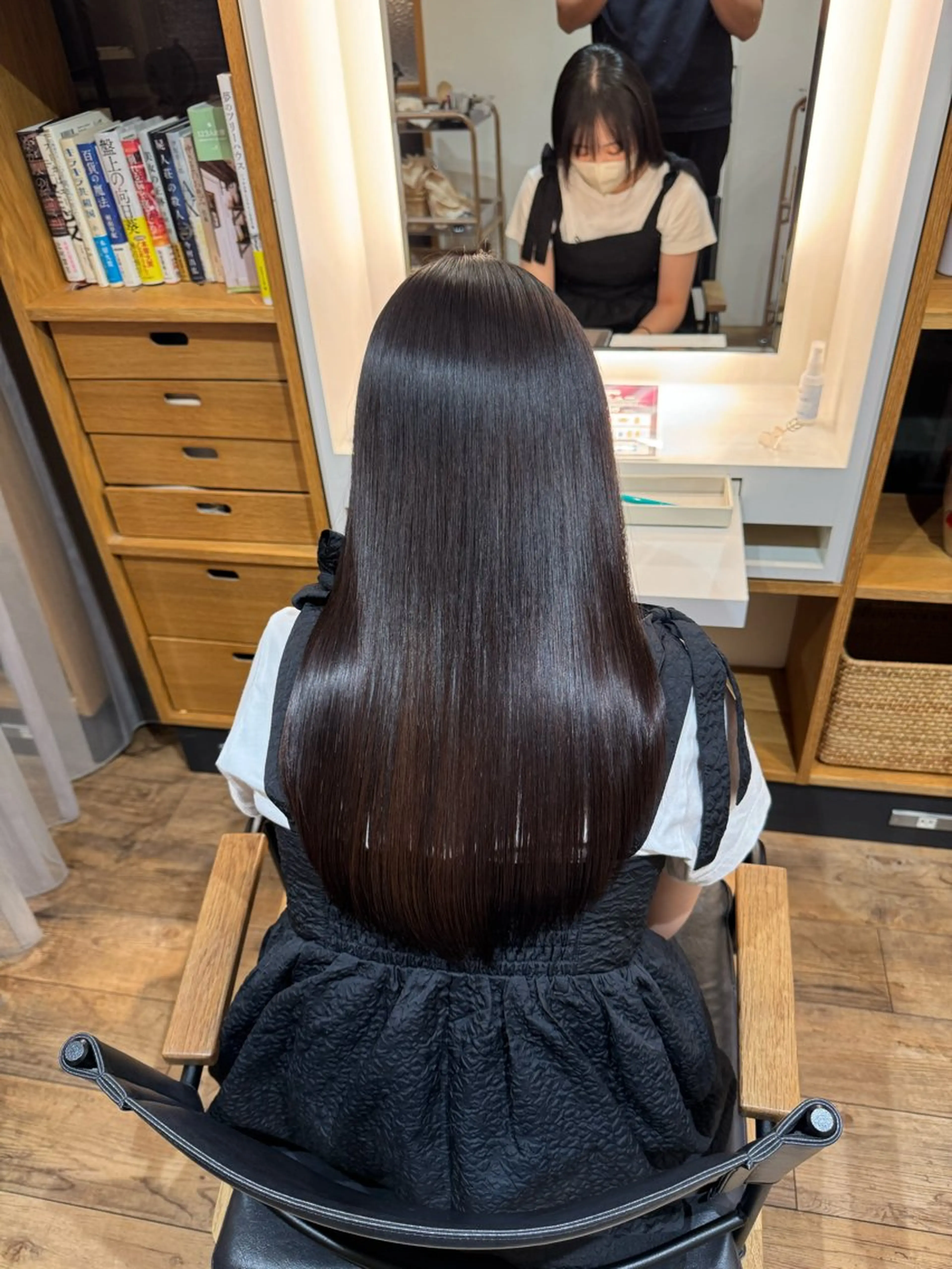 ロング カット 縮毛矯正 トリートメント afloatkobe所属・美髪/髪質改善 川口凌弥のヘアスタイル