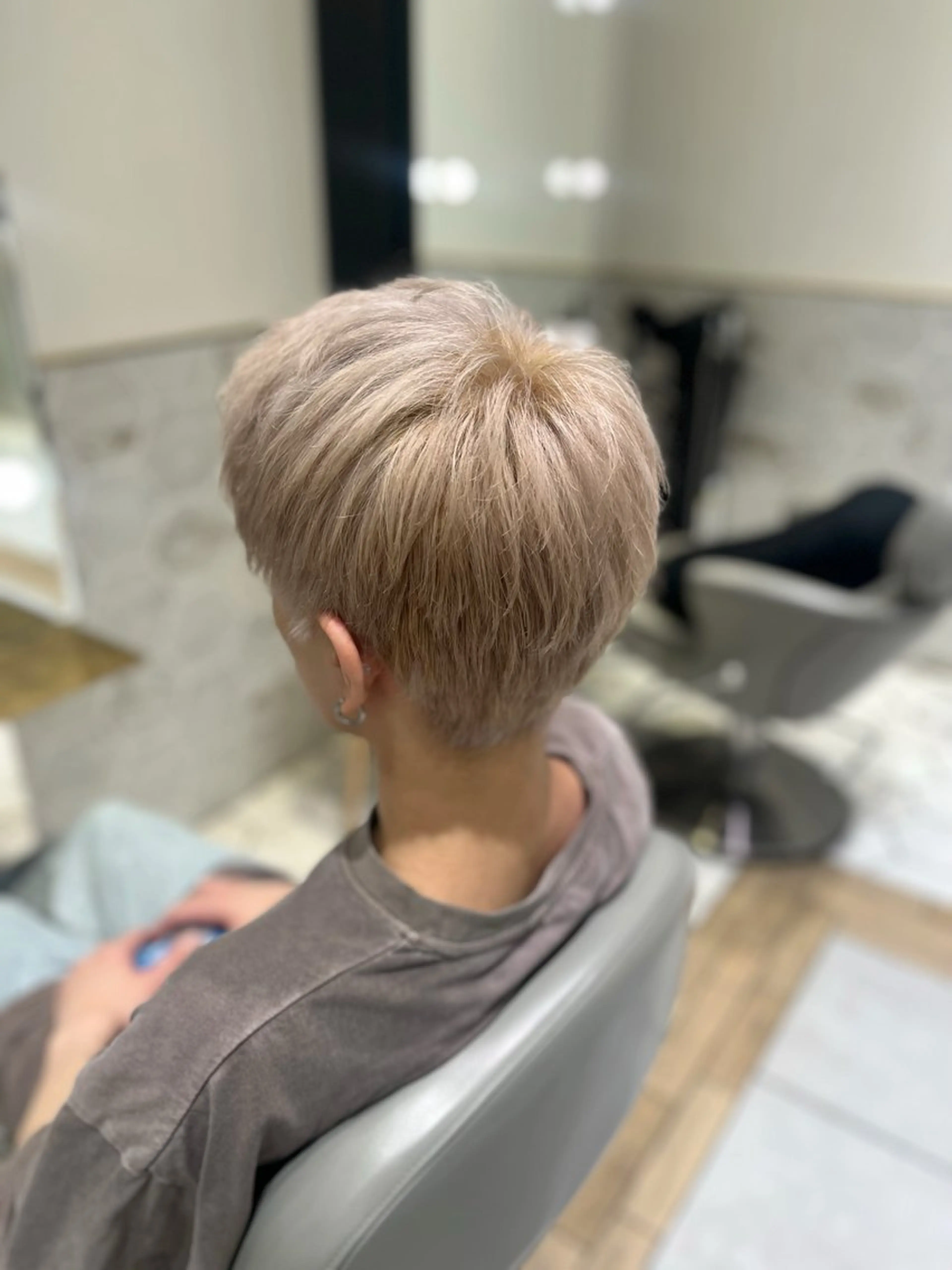 ショート カラー メンズ ベージュカラー ミルクティーベージュ 栄/透明感ツヤカラー /Kahoのヘアスタイル