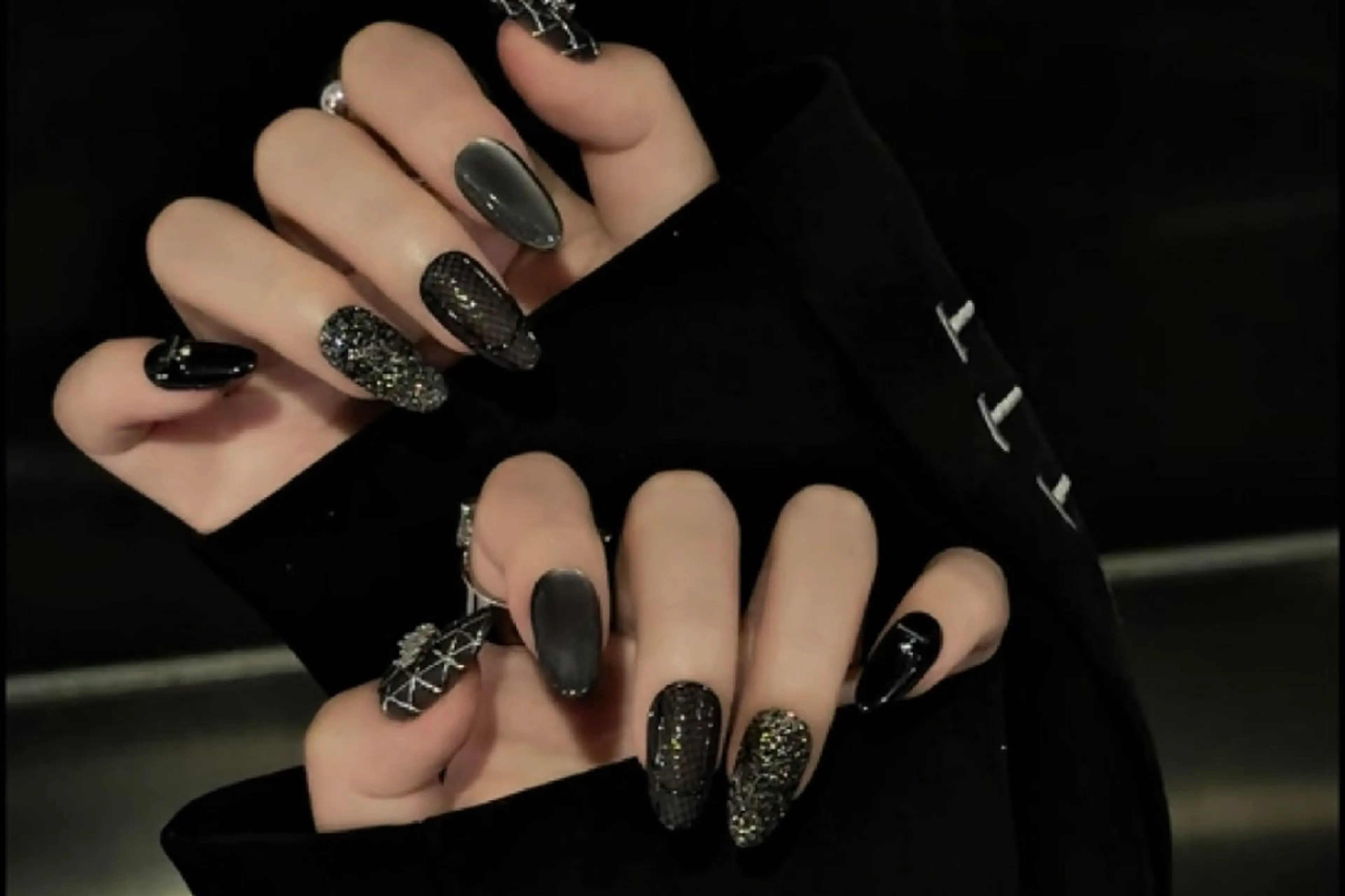 ネイル 鈴木 彩星のネイルデザイン