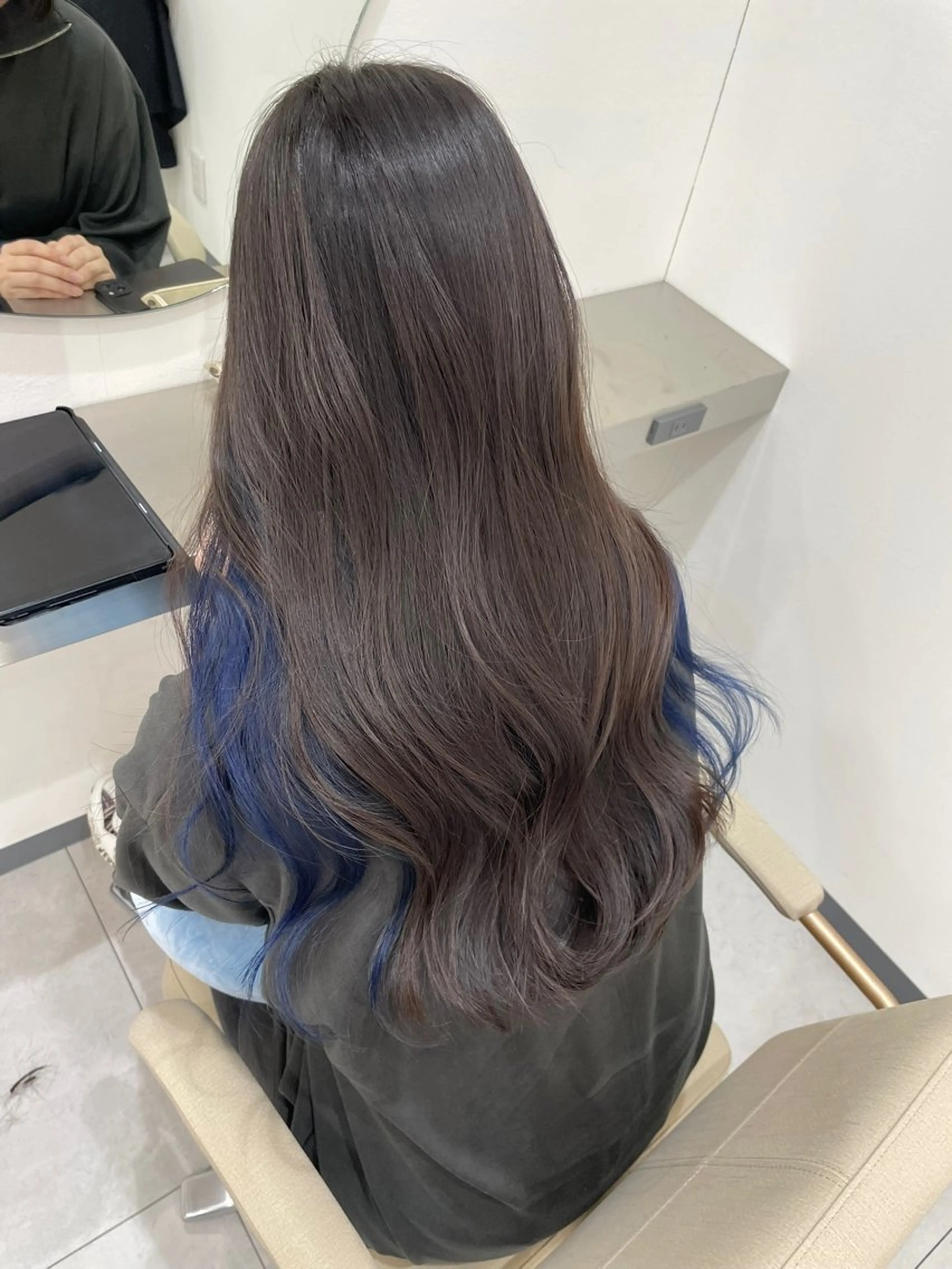 ロング カット ヘアカラー N°Elune RINNAのヘアスタイル