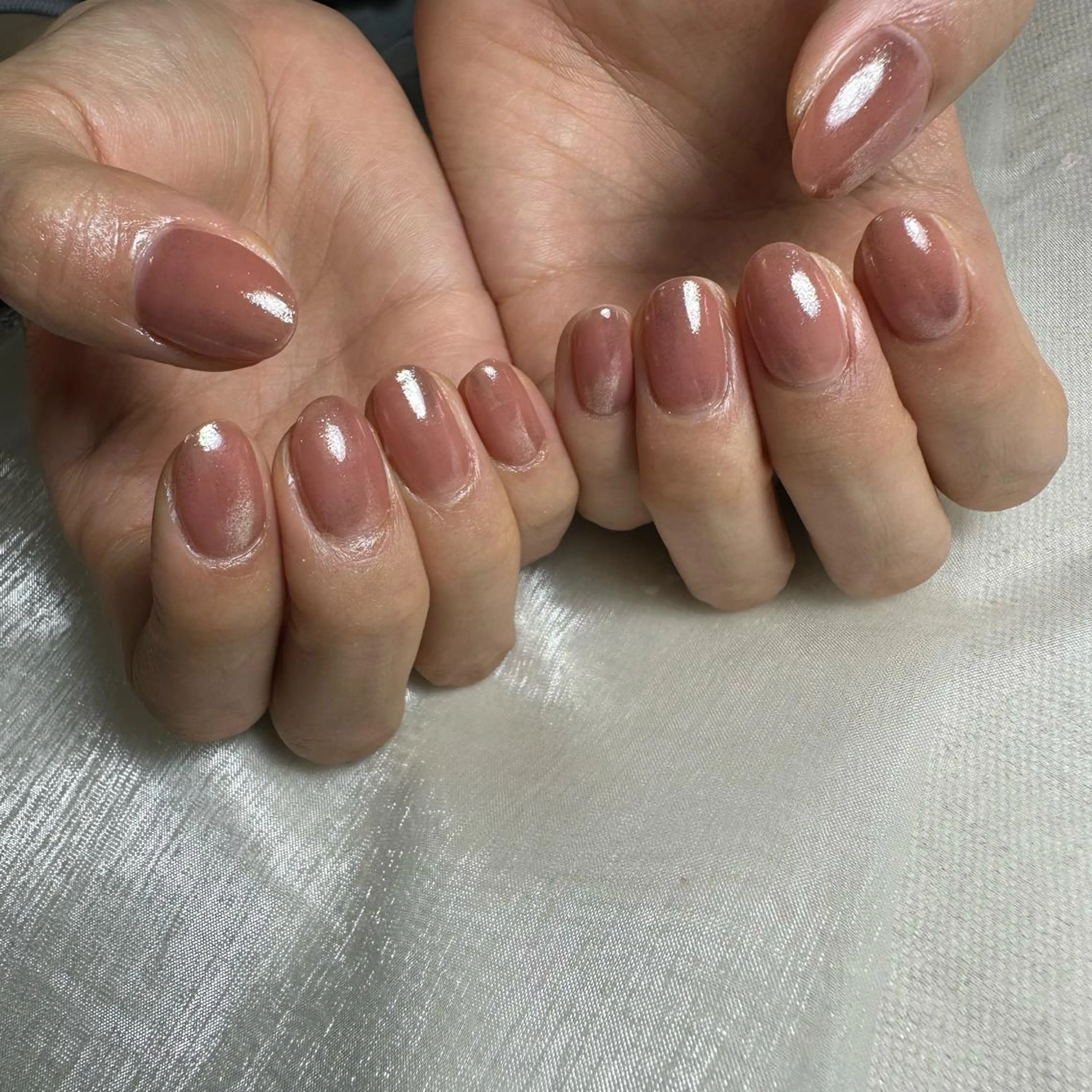 ネイル repos~ルポ~所属・里見 麗のネイルデザイン