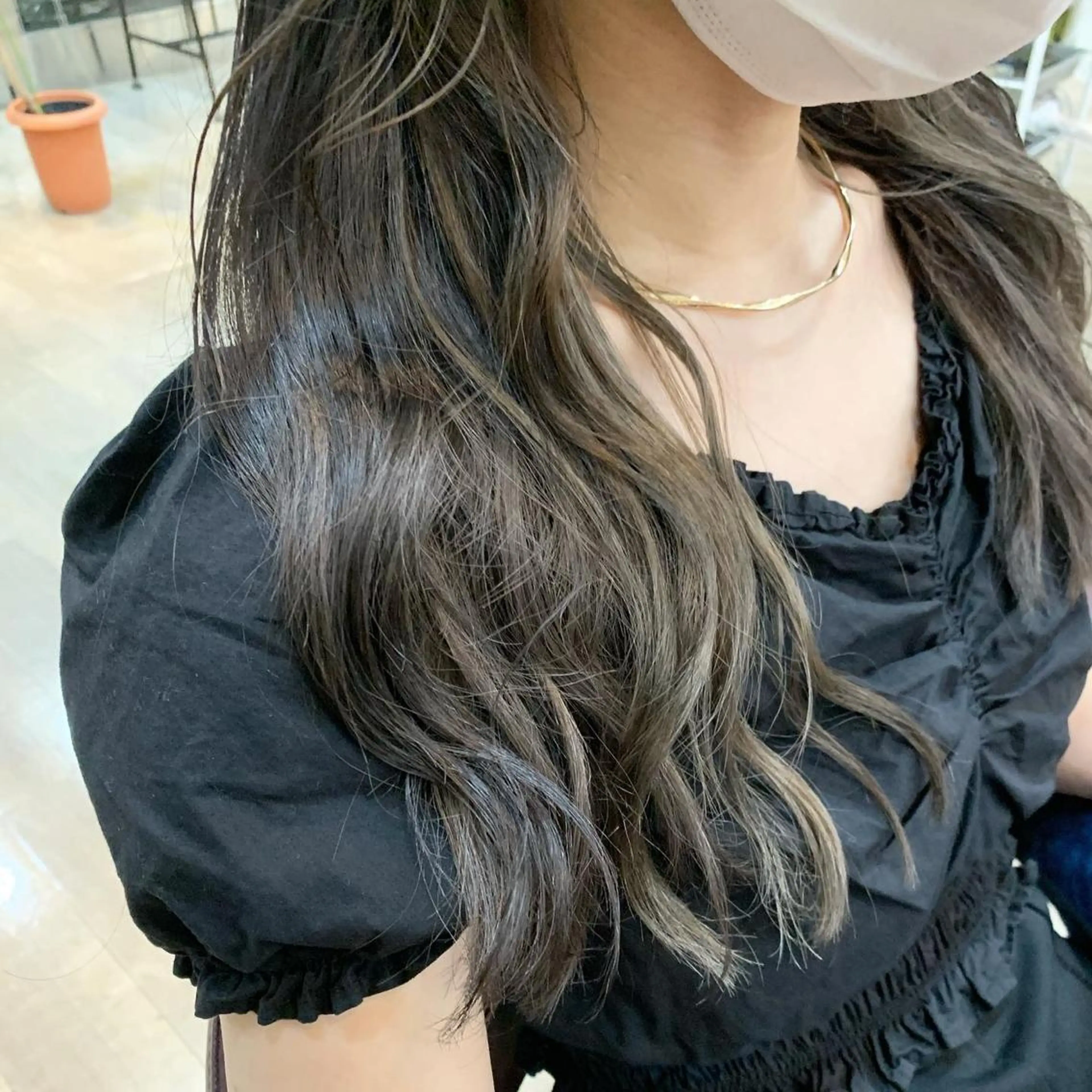 ロング カラー 🌈re-room EIKI🇰🇷のヘアスタイル