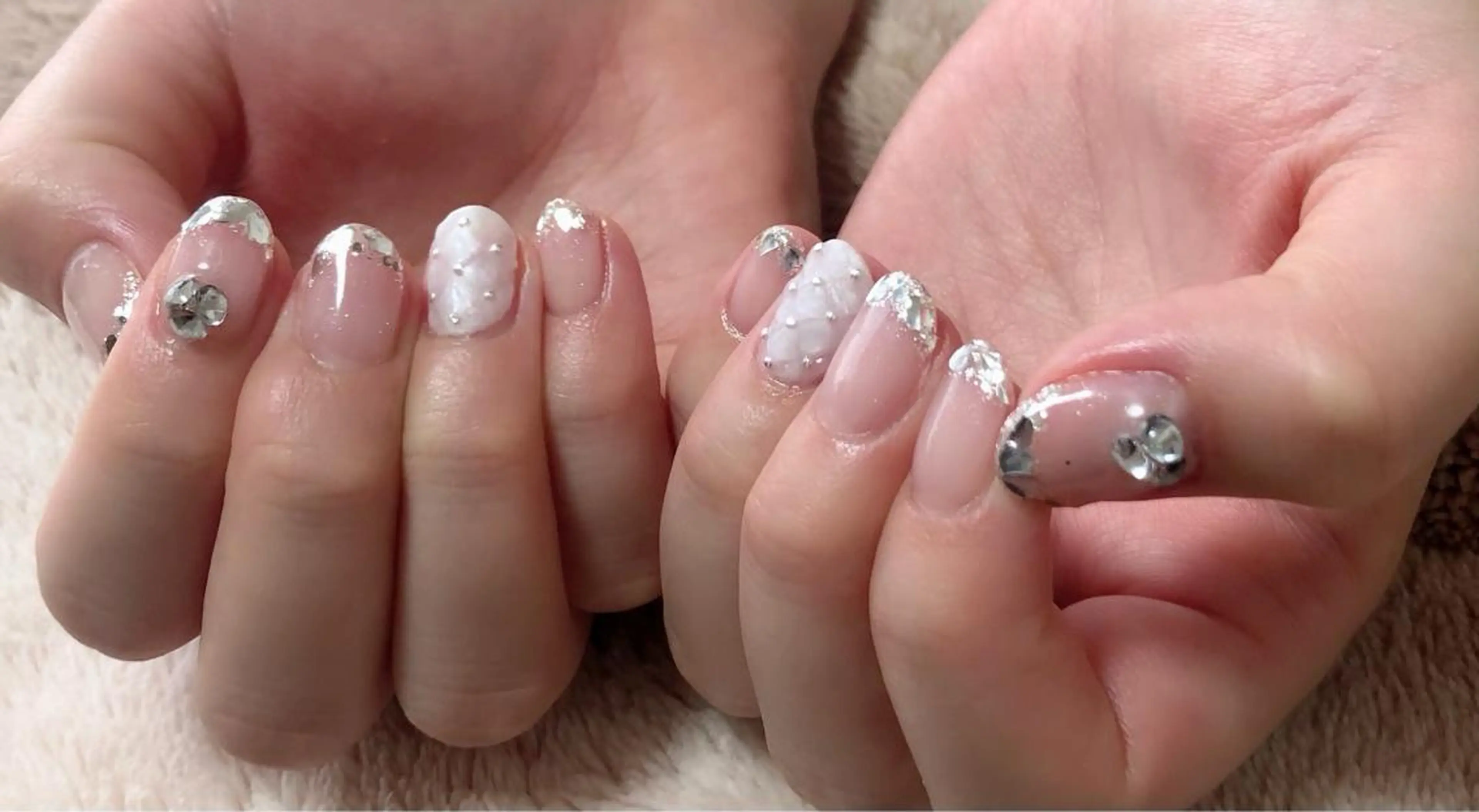 ネイル フレンチネイル ガラスフレンチ ハンドネイル t. yoshizawaのネイルデザイン