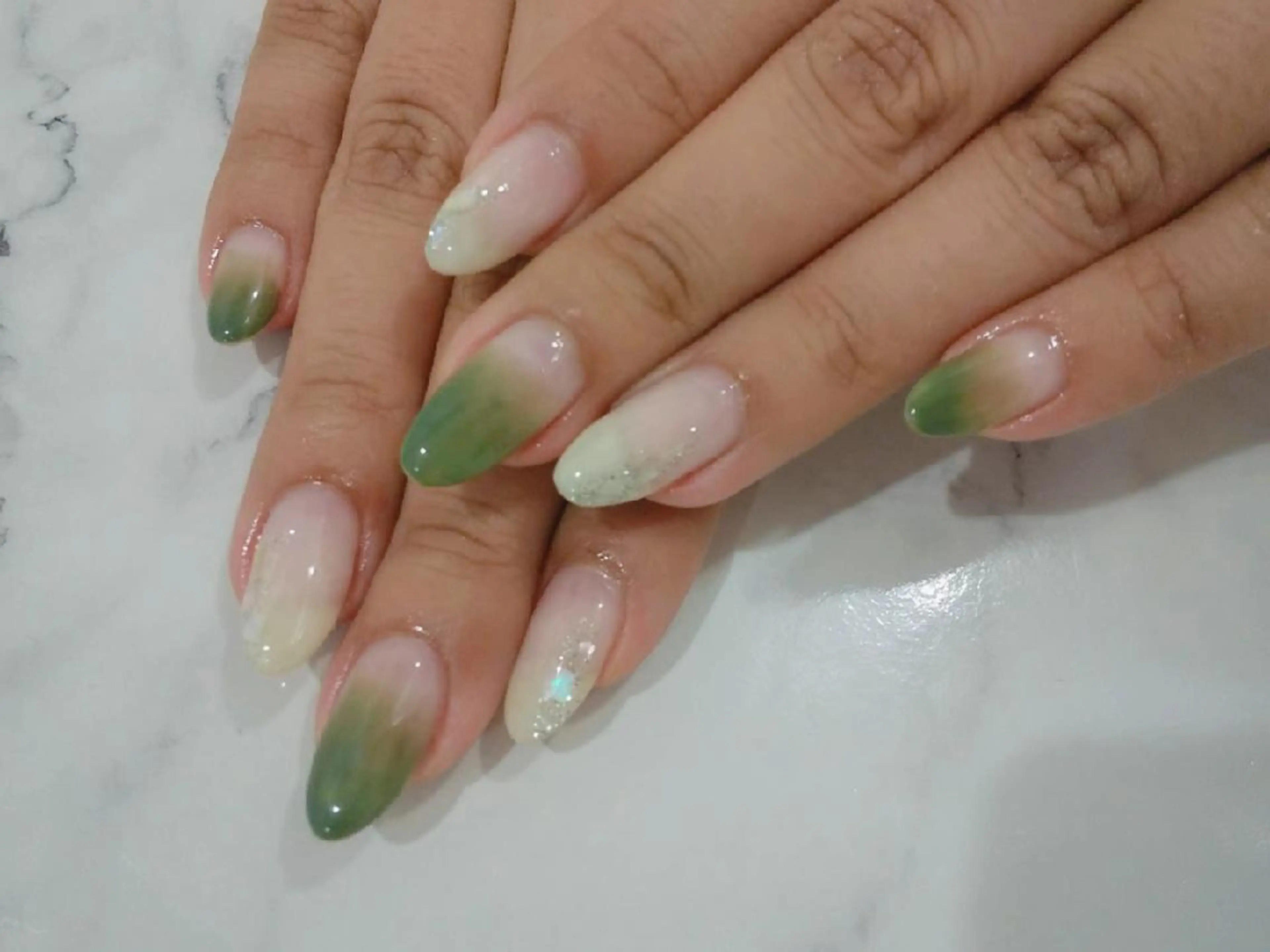 ネイル アートネイル ジェルネイル スカルプネイル ネイル＆フラワーサロン〜Ri✦hiro〜鳥栖店所属・HIRATA RIEのネイルデザイン