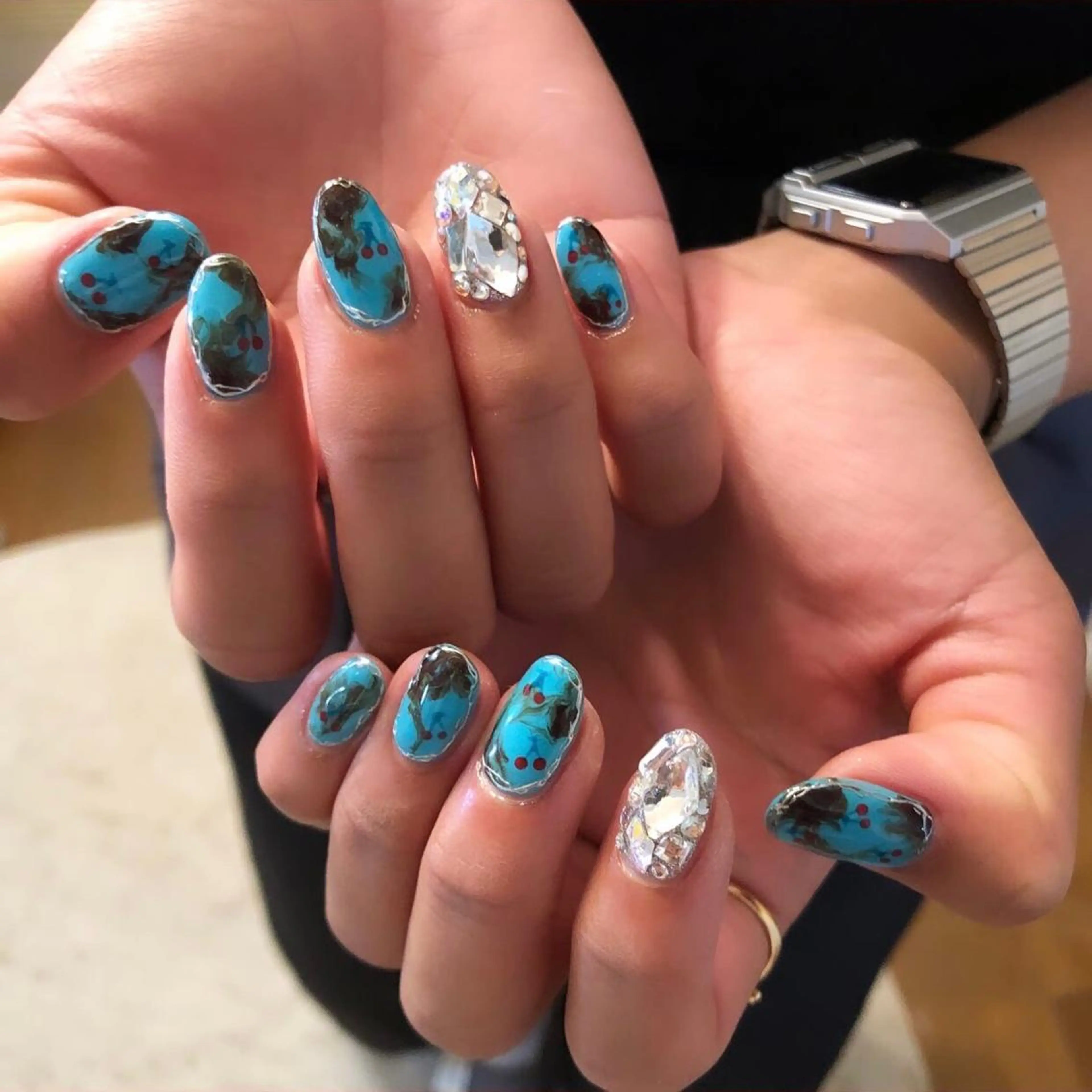 ネイル ハンドネイル フットネイル ハンドケア Nes.Nail所属・Miyagi Asamiのネイルデザイン