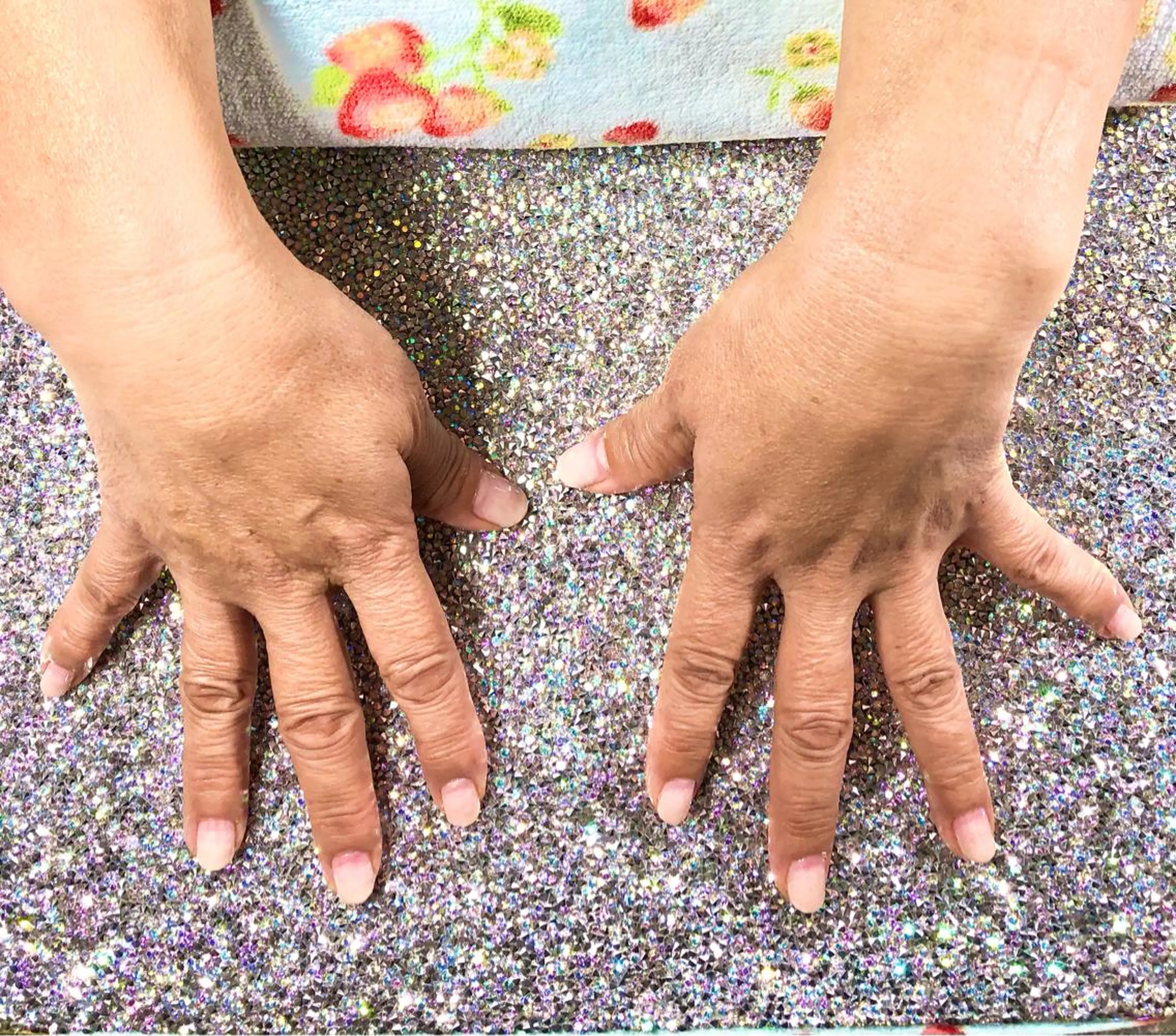 ネイル グラデーション ピンク ピンクベージュ ハンドネイル Tairacchi ﾀｲﾗｯﾁのエステ・リラクイメージ