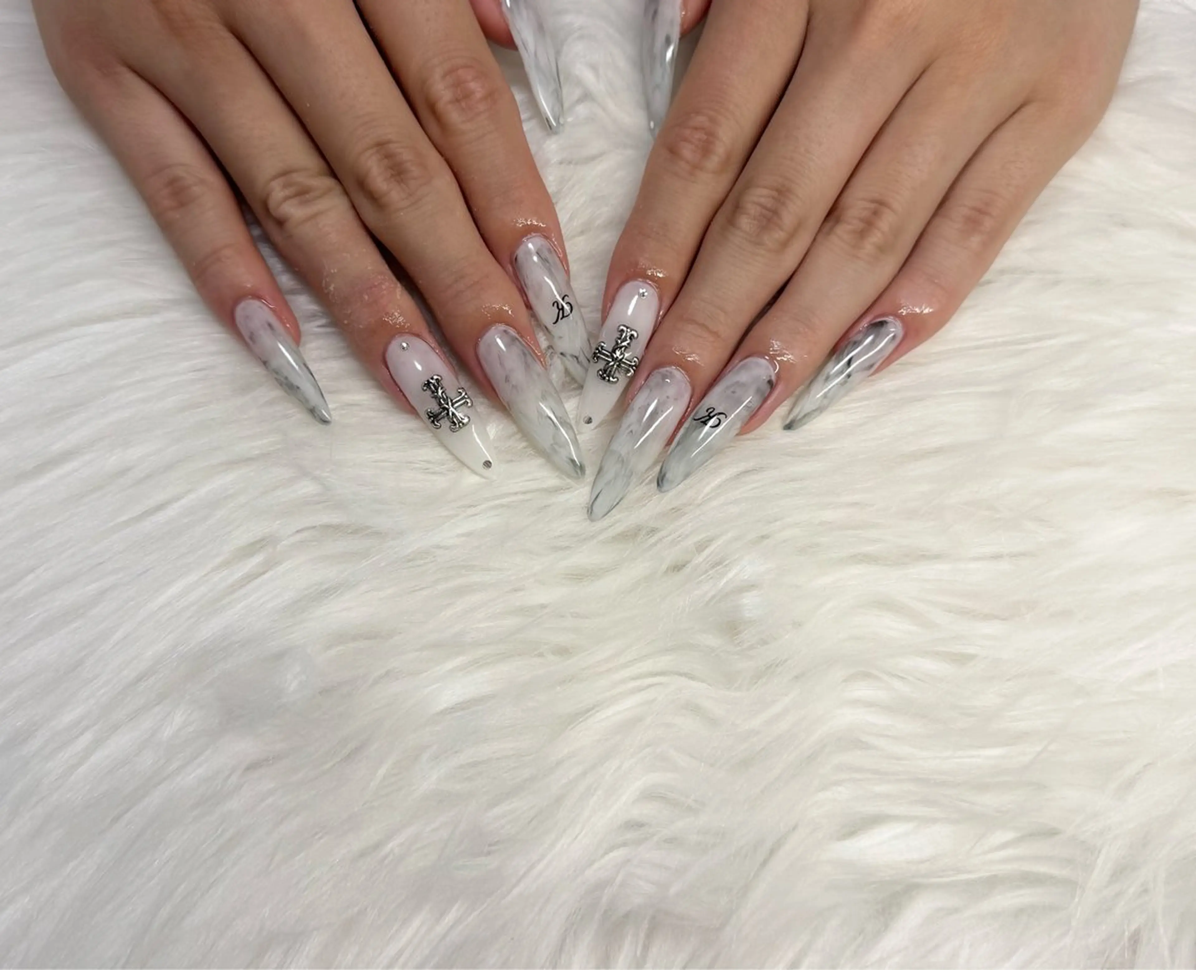 ネイル nailsalon R.のネイルデザイン