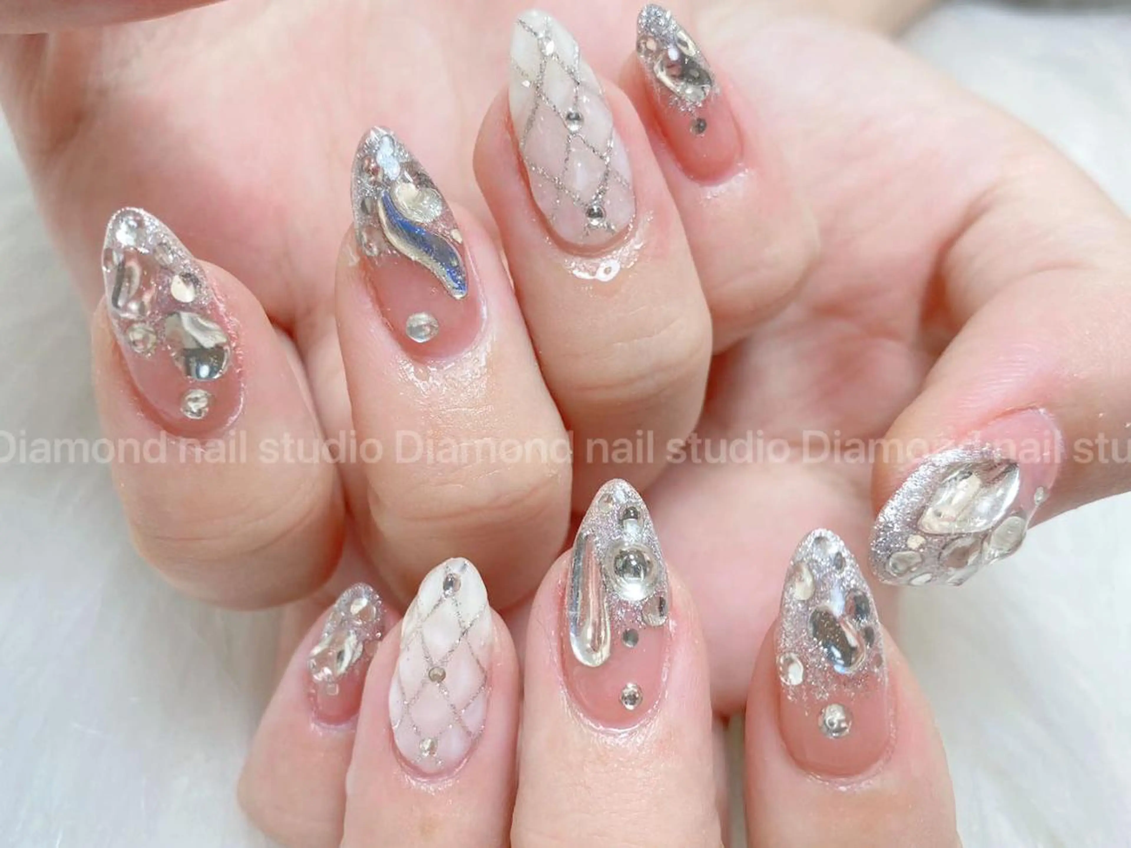 ネイル ゴージャス 持ち込み ハンドネイル フットネイル ハンドケア Diamond 🚢のネイルデザイン