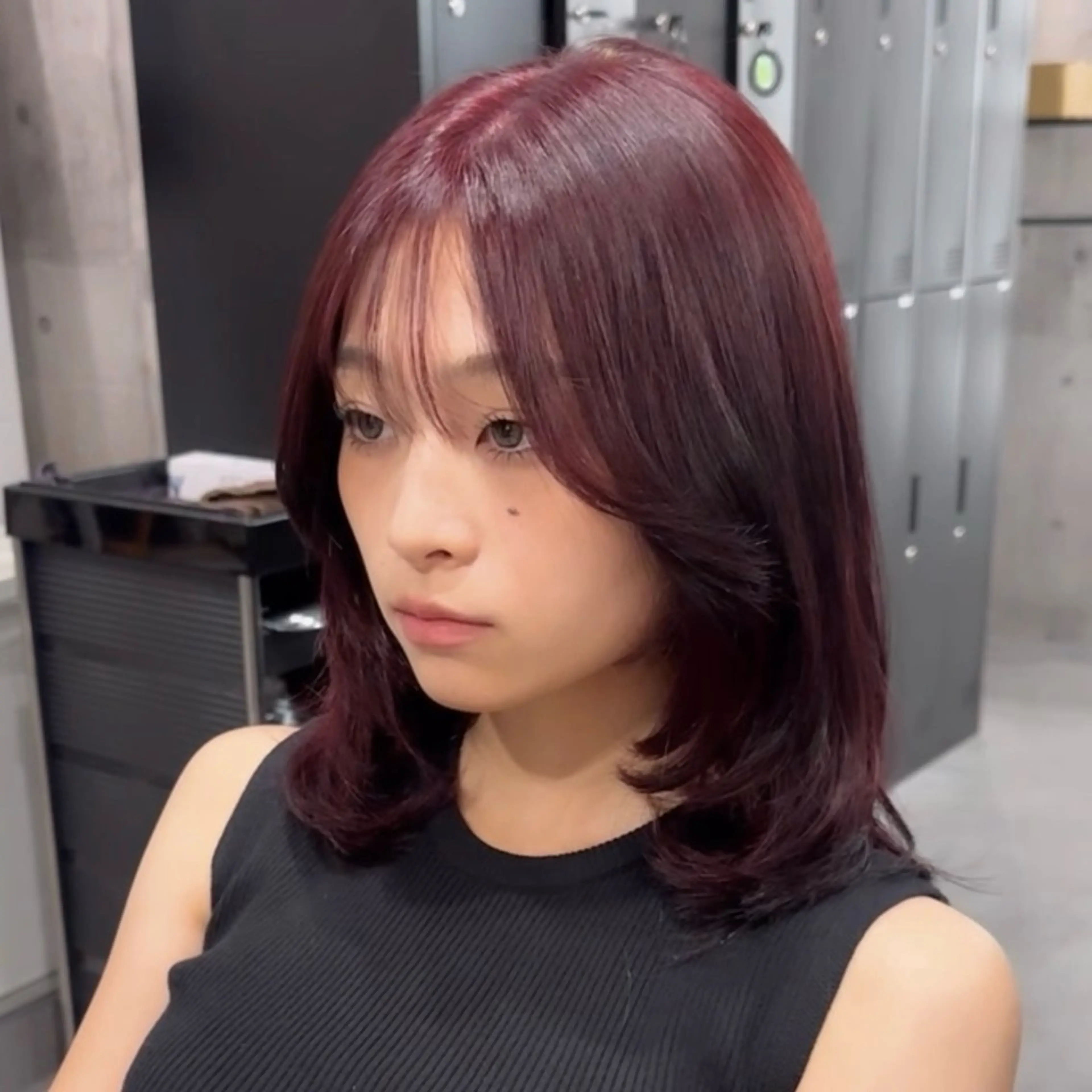 ミディアム カラー ブリーチ ダブルカラー ブリーチなしカラー _WHITE +南海難波所属・YUMI YUMIのヘアスタイル