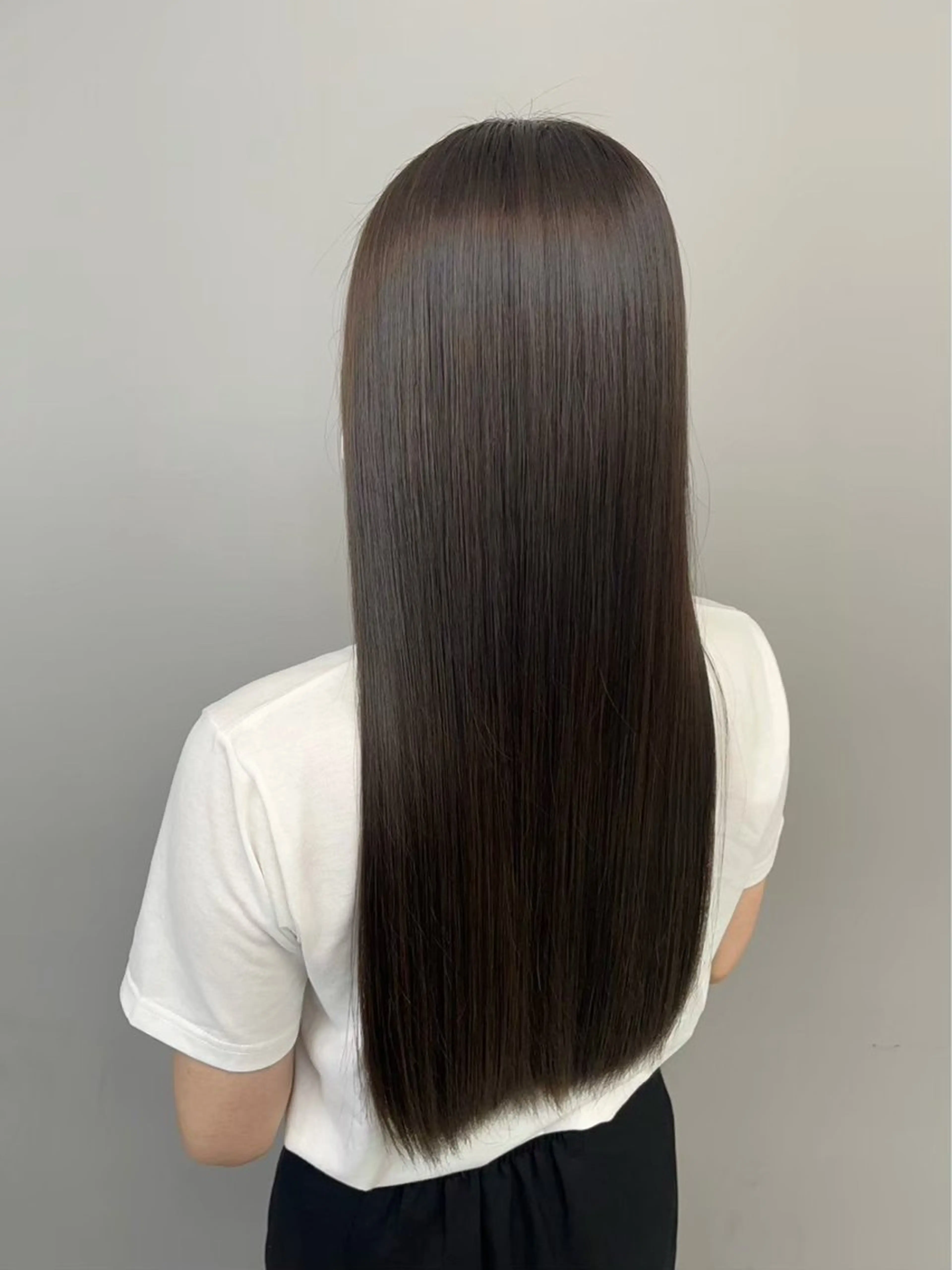 ロング 縮毛矯正 山名 璃湖のヘアスタイル