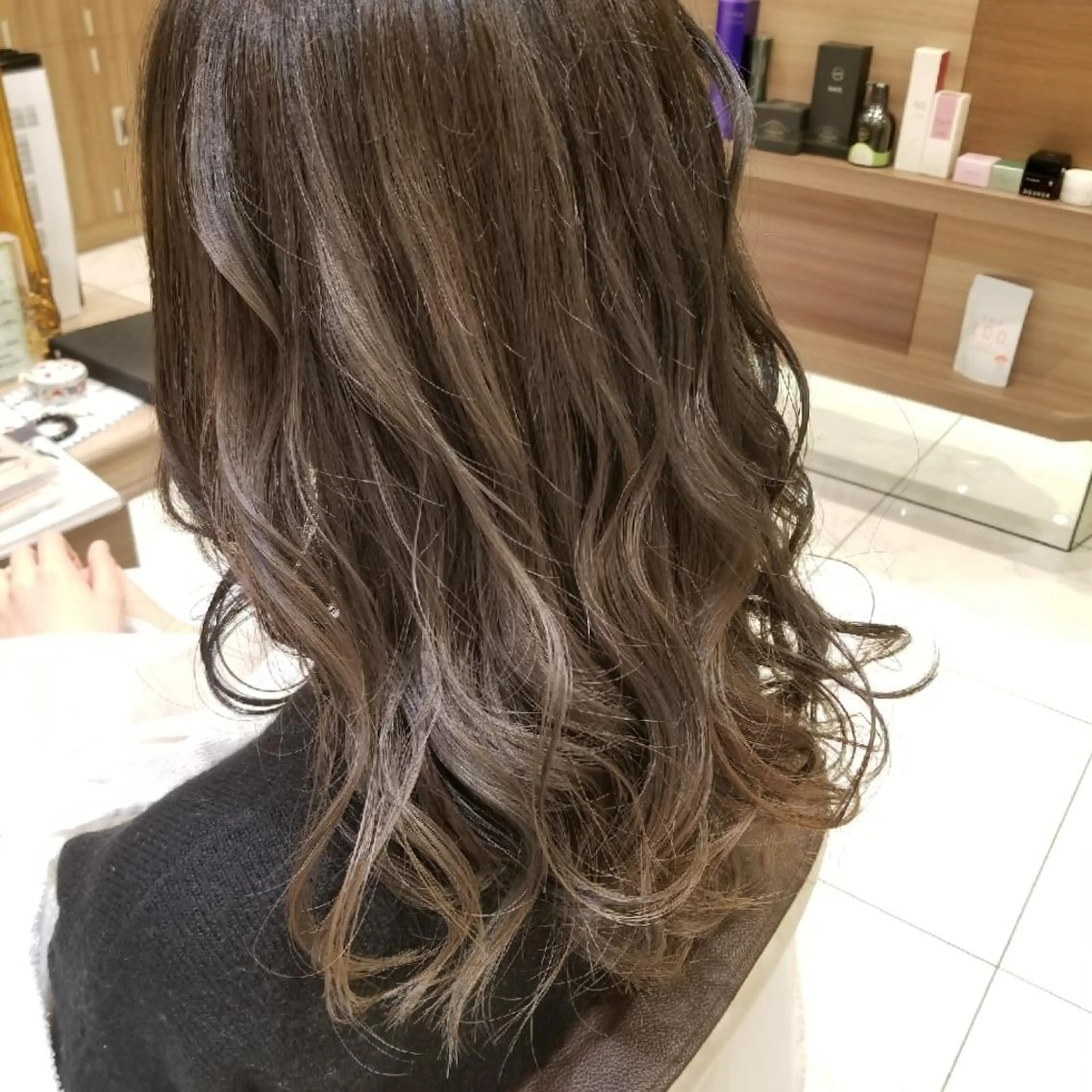 カラー グレージュ Ash 店長　山下達也のヘアスタイル