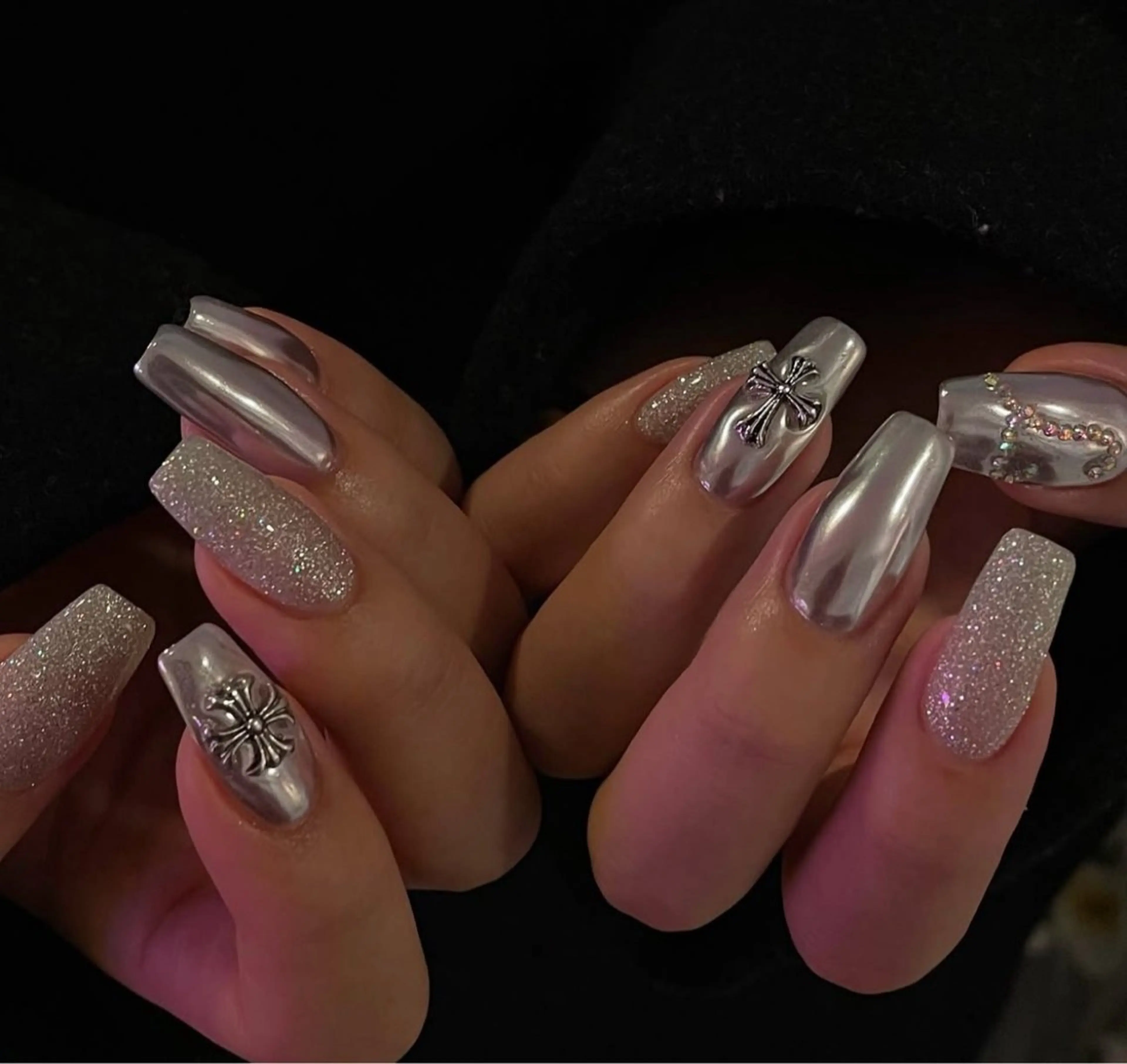 ネイル ハンドネイル BERA NAILSのネイルデザイン