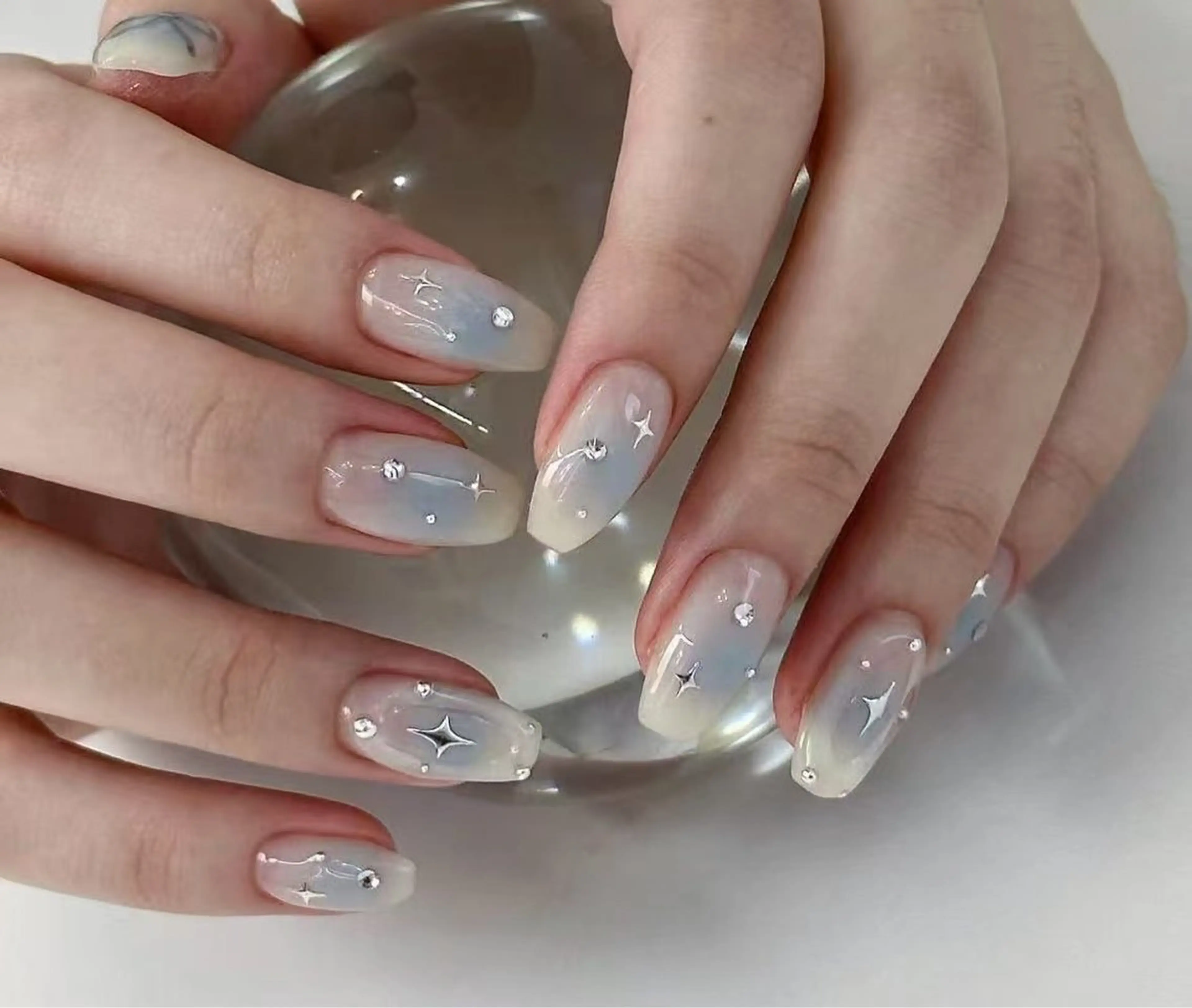 ネイル フラワーネイル フレンチネイル ジェルネイル ガラスフレンチ ハート ハンドネイル BabyYouMi ねねのネイルデザイン