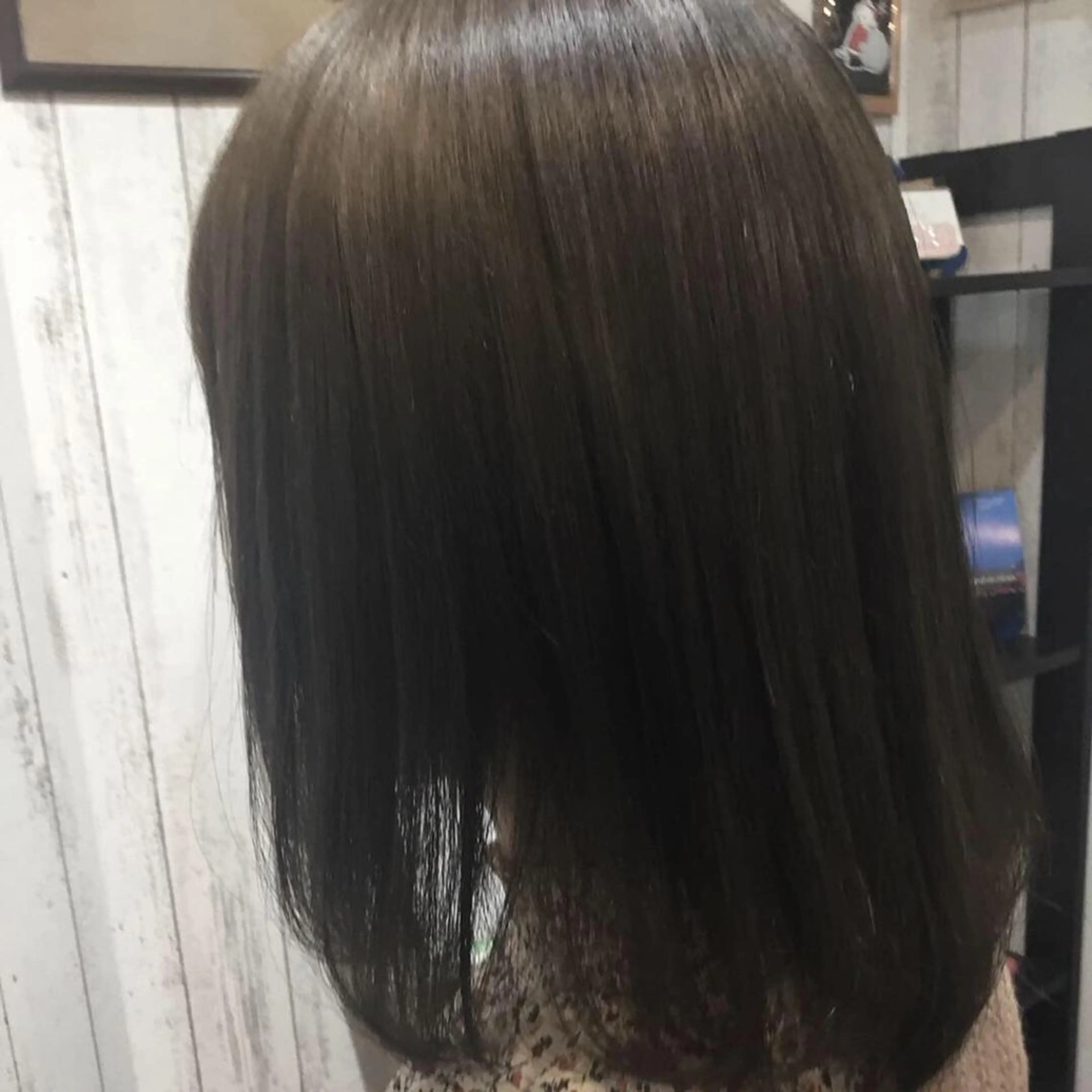 ミディアム カラー embrace エンブレイスのヘアスタイル