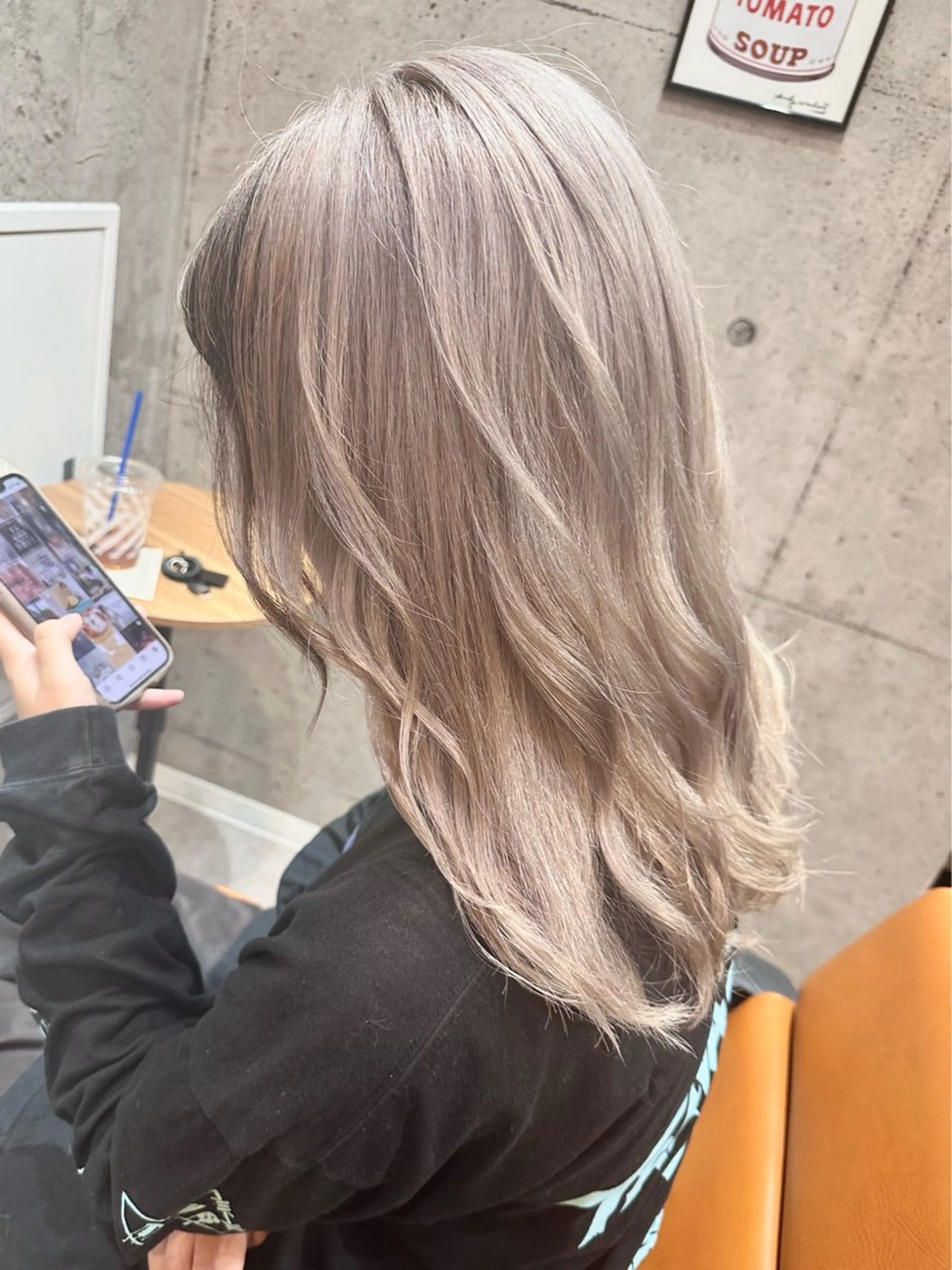 セミロング ヘアカラー 🔷ブリーチバレイヤ ージュ🔷飯野達也のヘアスタイル