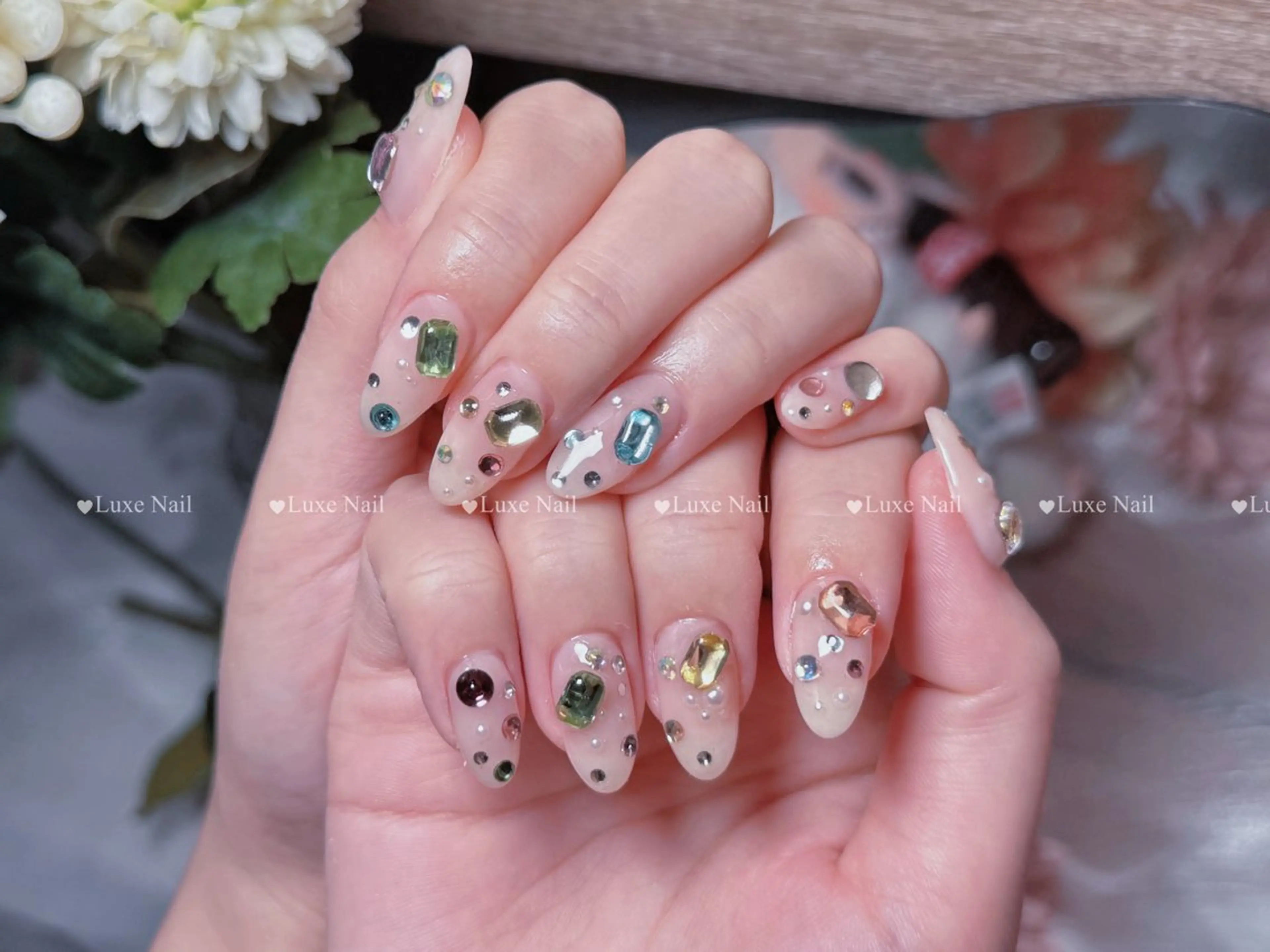 ネイル フラッシュネイル フットネイル フレンチネイル ジェルネイル ガラスフレンチ ハンドネイル ハンドケア Luxe Nail Salonのネイルデザイン