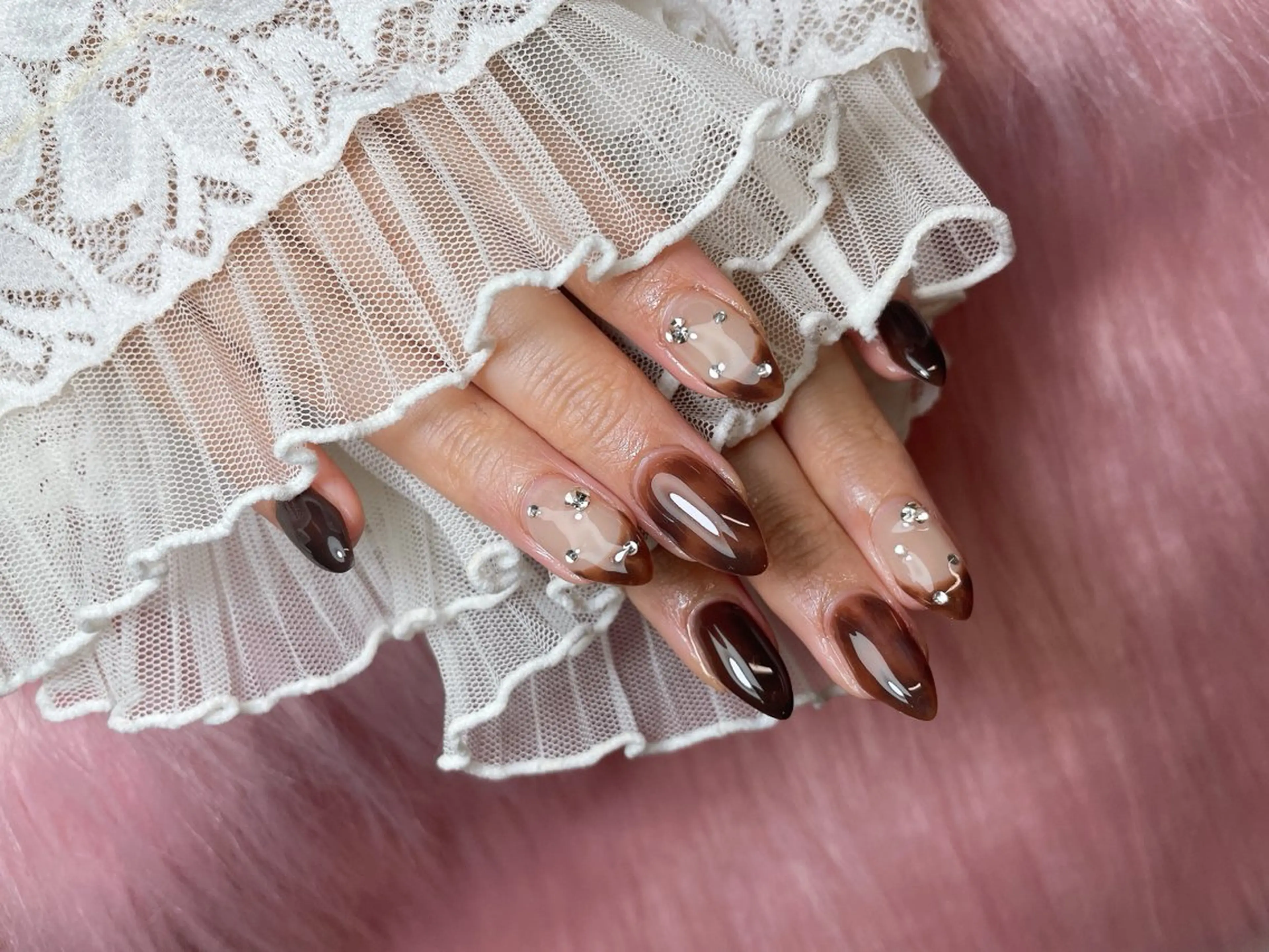 ネイル 23時まで❤︎韓国、 ワンホンネイルのネイルデザイン