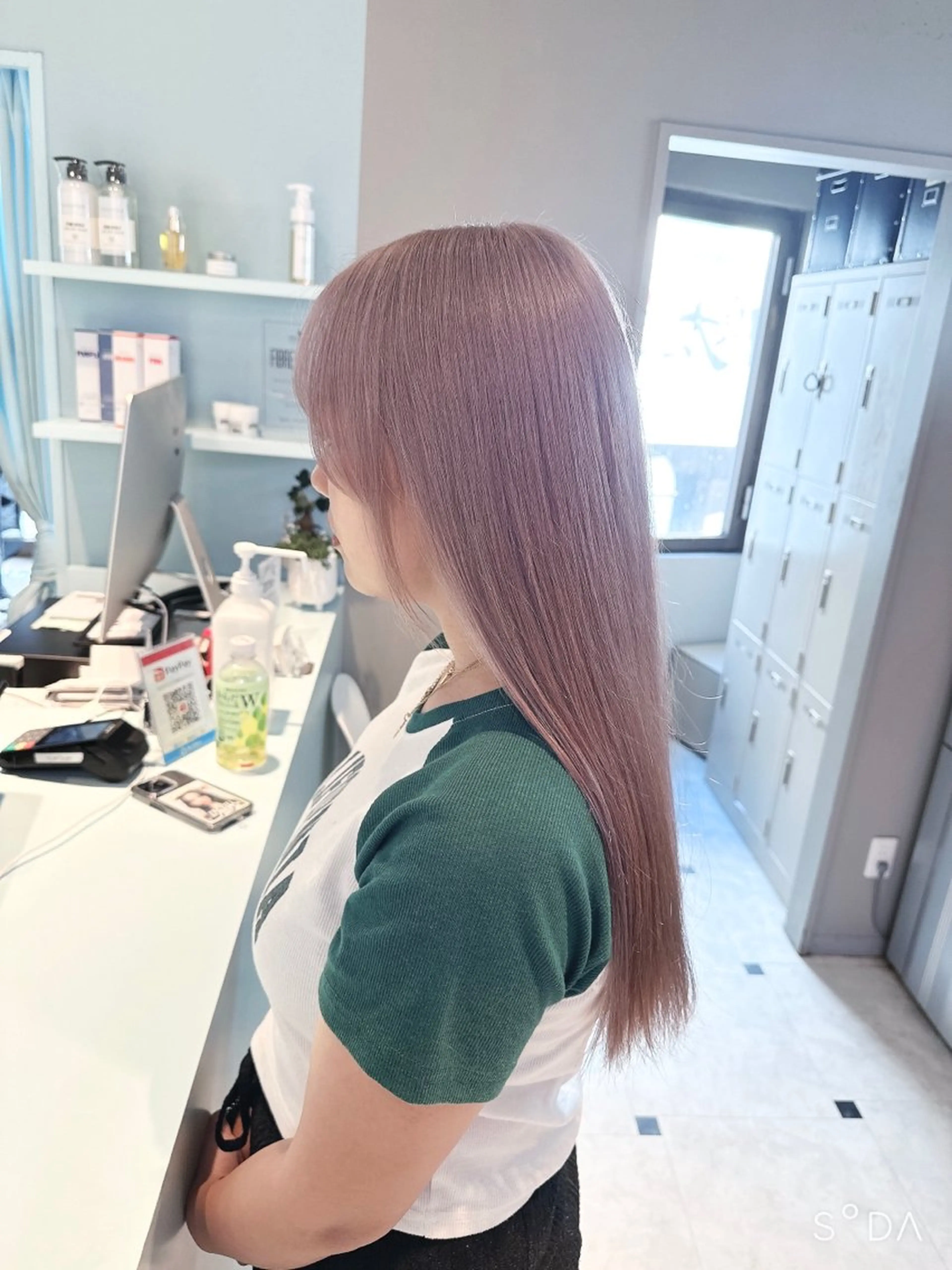 ロング カラー 🪄池袋ハイトーン 🪄ブリーチカラーのヘアスタイル