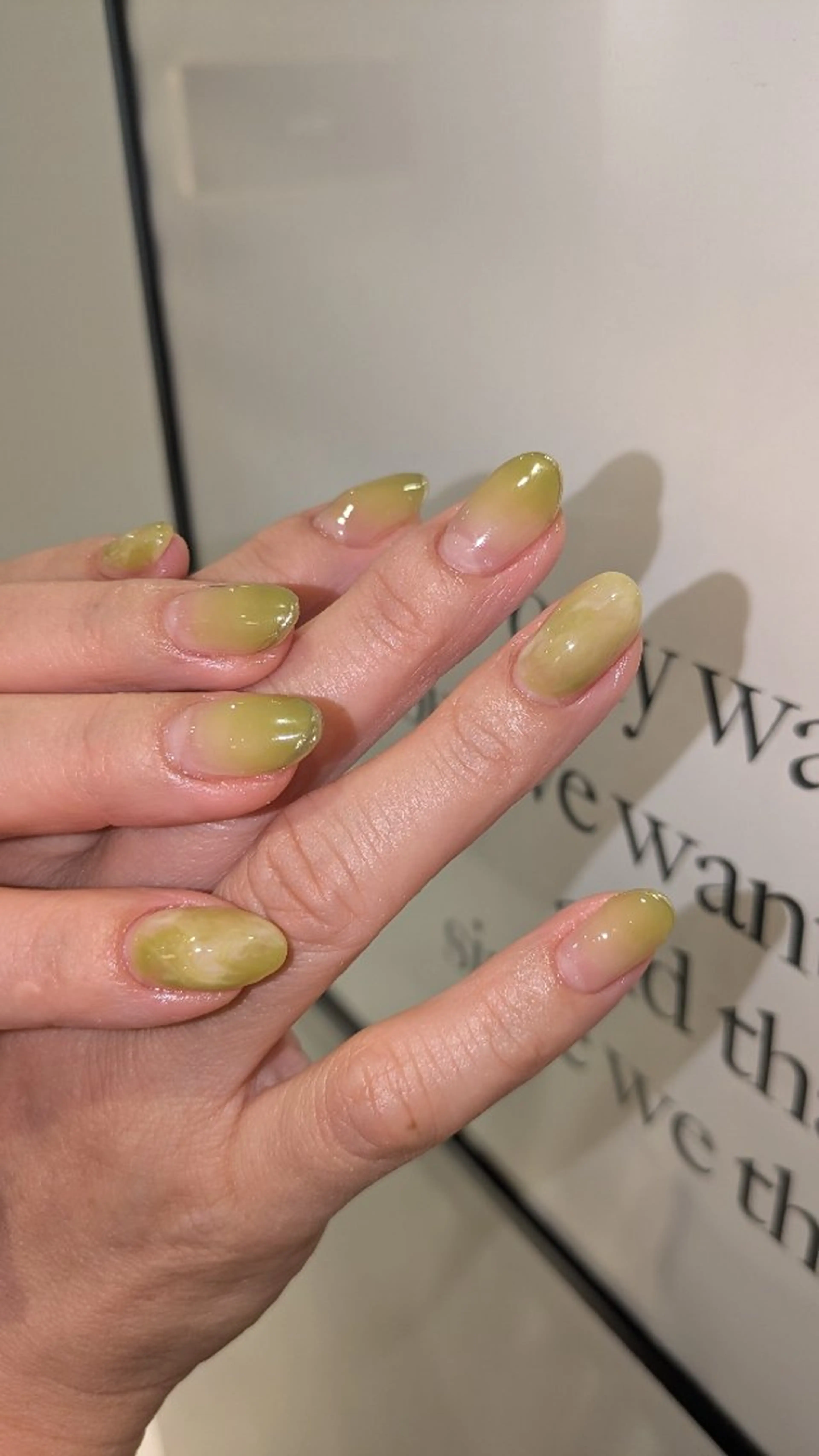 ネイル ピスタチオネイル ハンドネイル EARTH coiffure beaute　ふじみ野店所属・EARTHふじみ野 ネイル　森花鈴のネイルデザイン