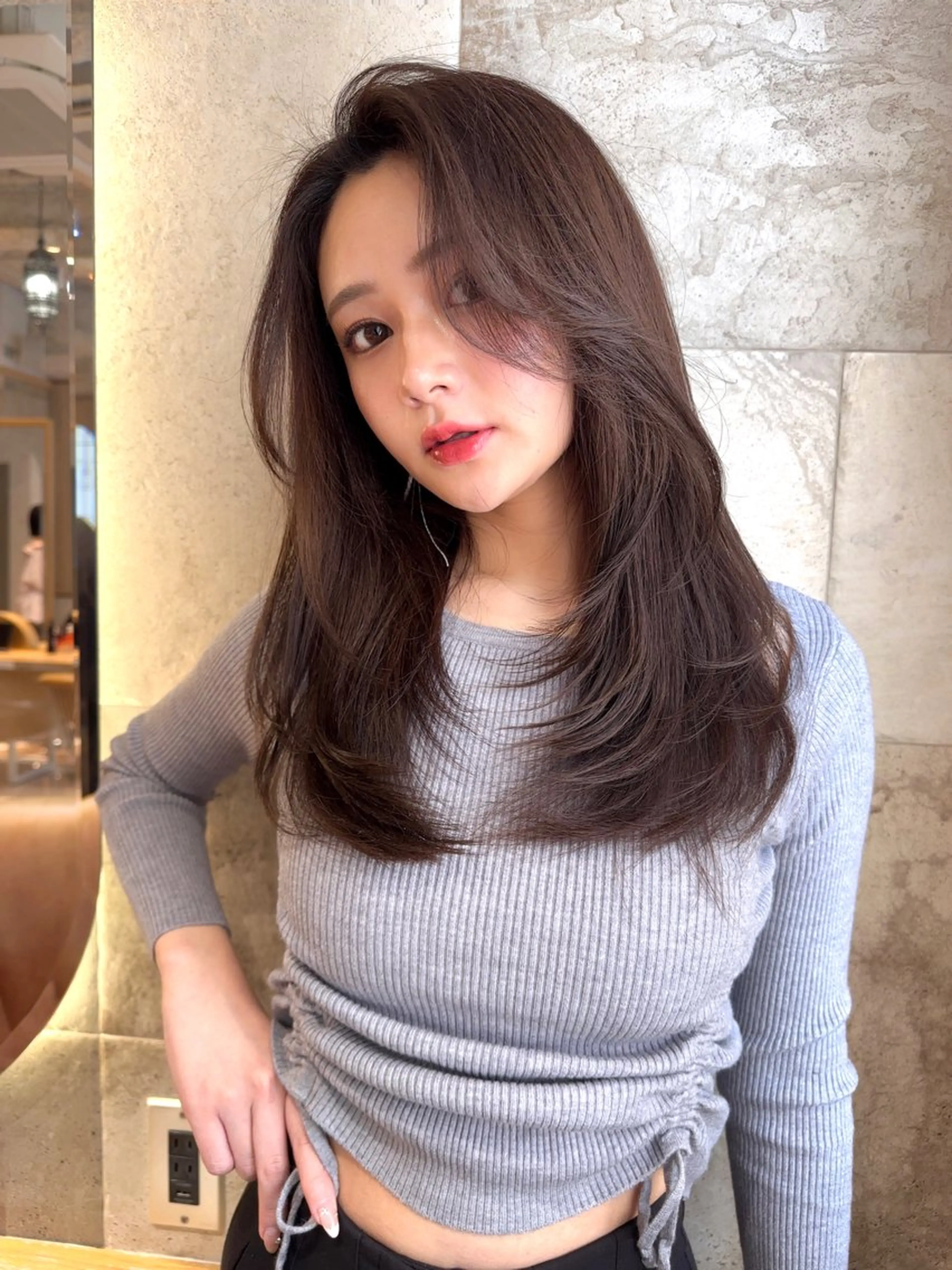 ロング レイヤーカット Kanami/韓国風 /艶カラーのヘアスタイル