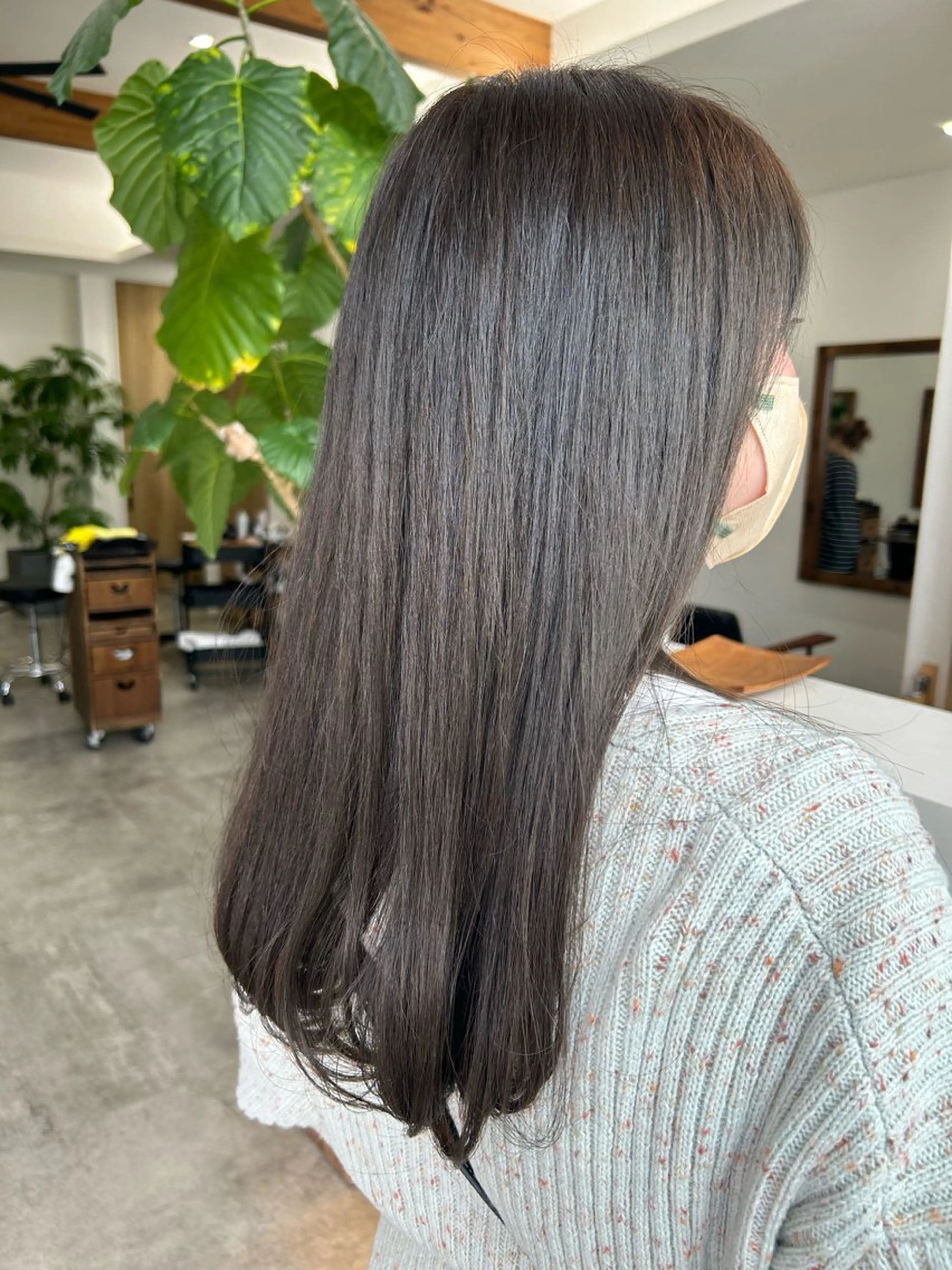 大人気、髪質改善酸性ストレートの写真