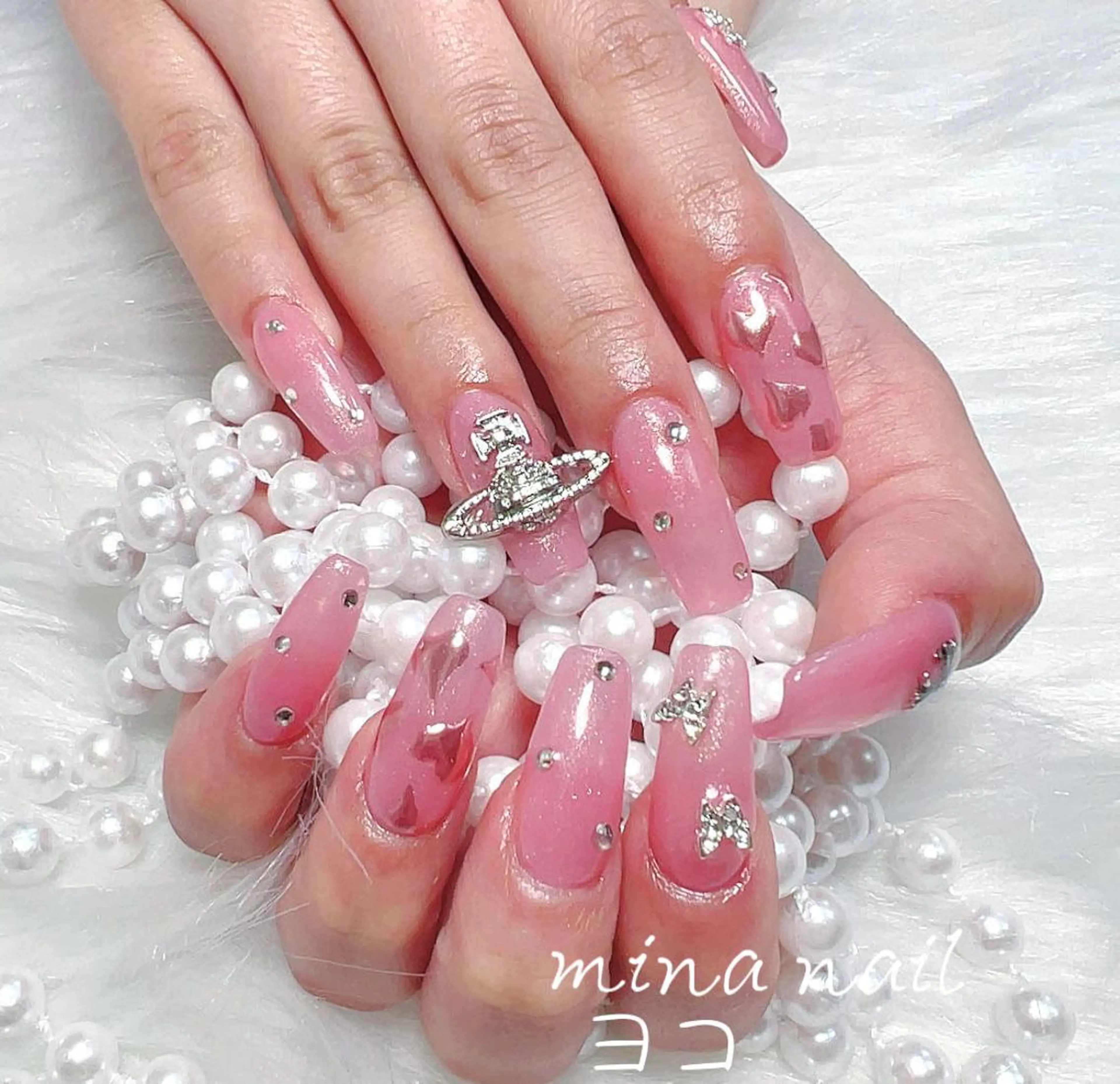 ネイル 🎀まゆ 🪽🐾のネイルデザイン