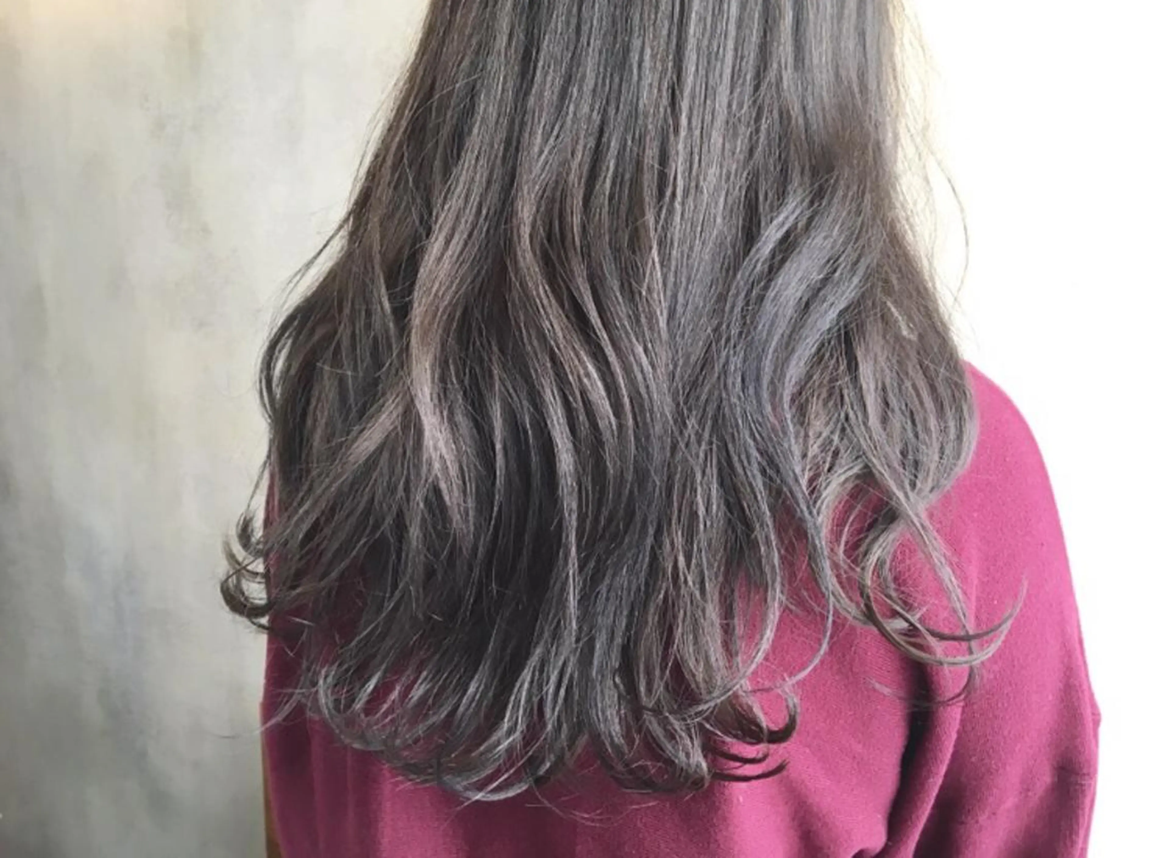 ロング カラー グレージュ カット ヘアカラー トリートメント 半個室女性salon 🩰Natsumiのヘアスタイル