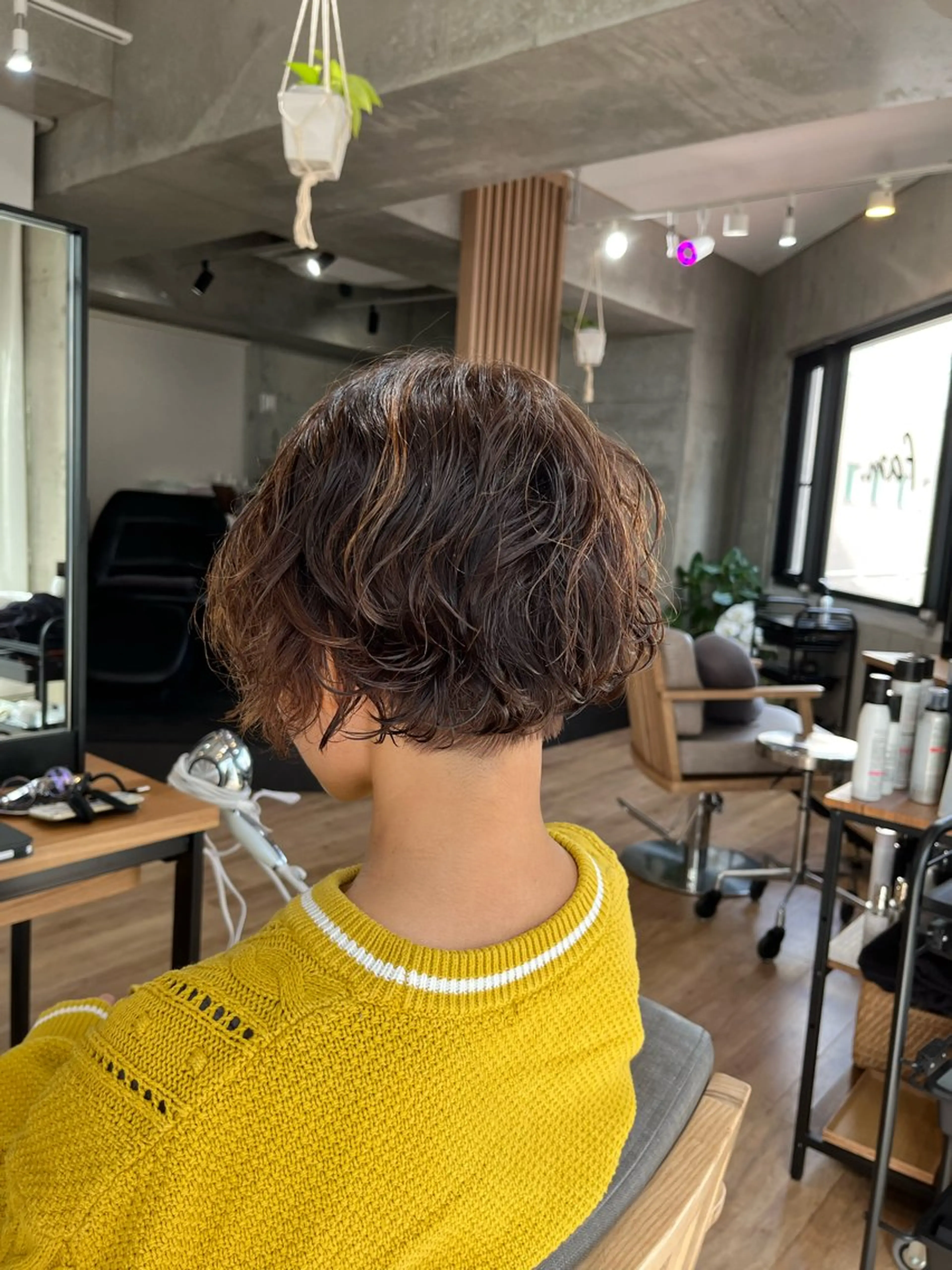 ショート カラー パーマ 清水 真樹のヘアスタイル