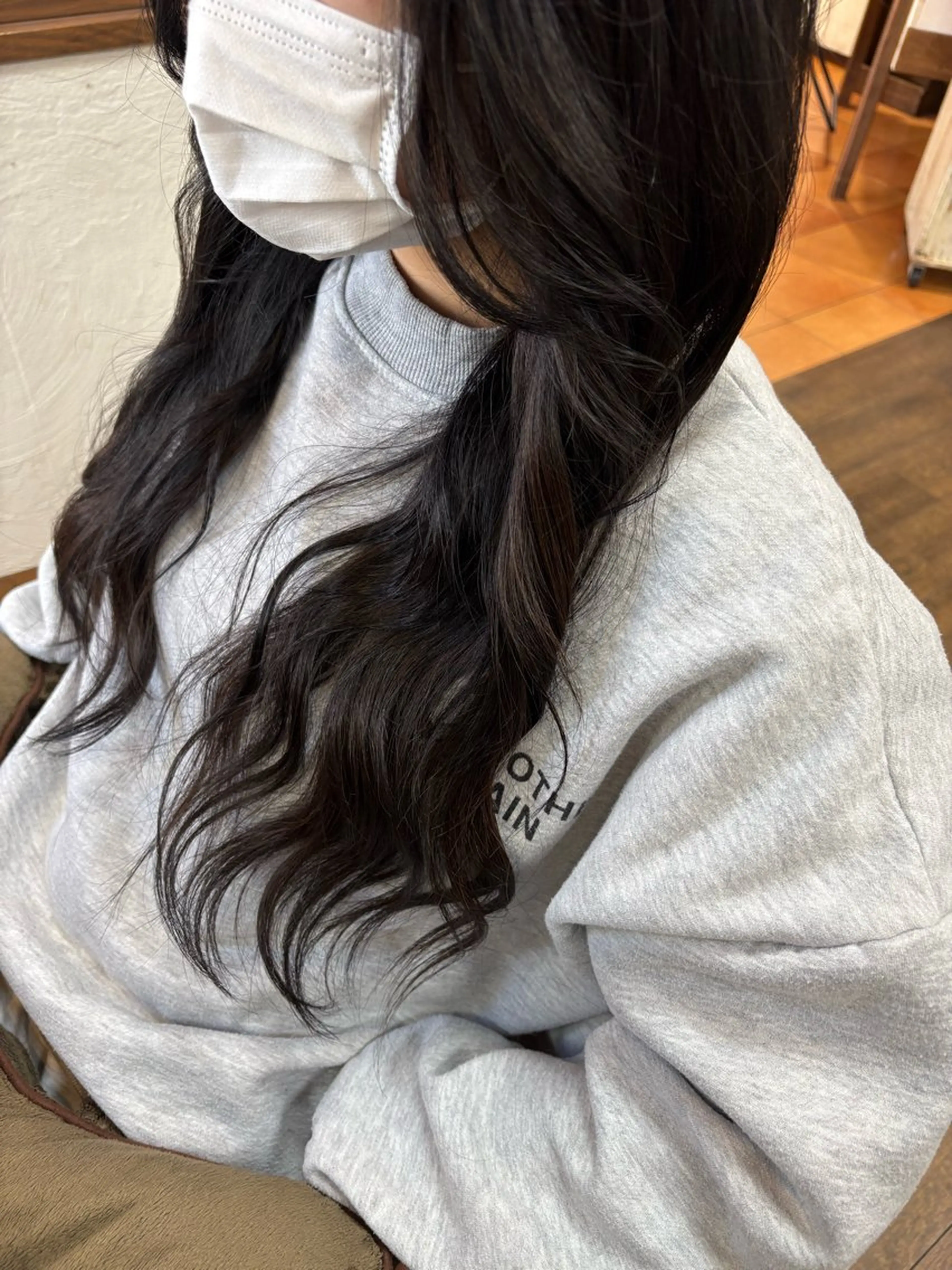 ロング カラー ヘアアレンジ 黒髪 chacha blanc元山のヘアスタイル