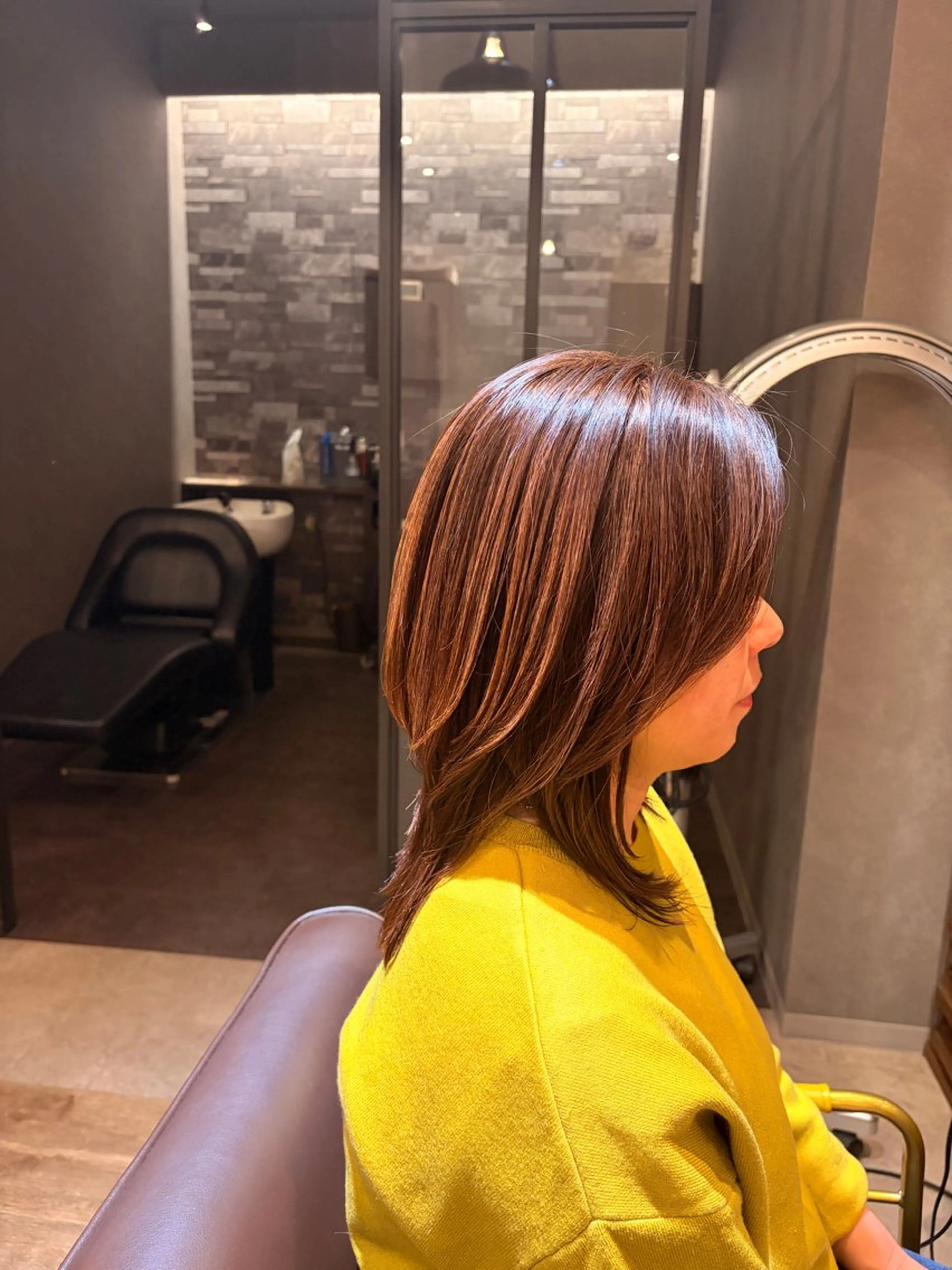 ミディアム CAROS　atelier所属・安倍 辰哉のヘアスタイル