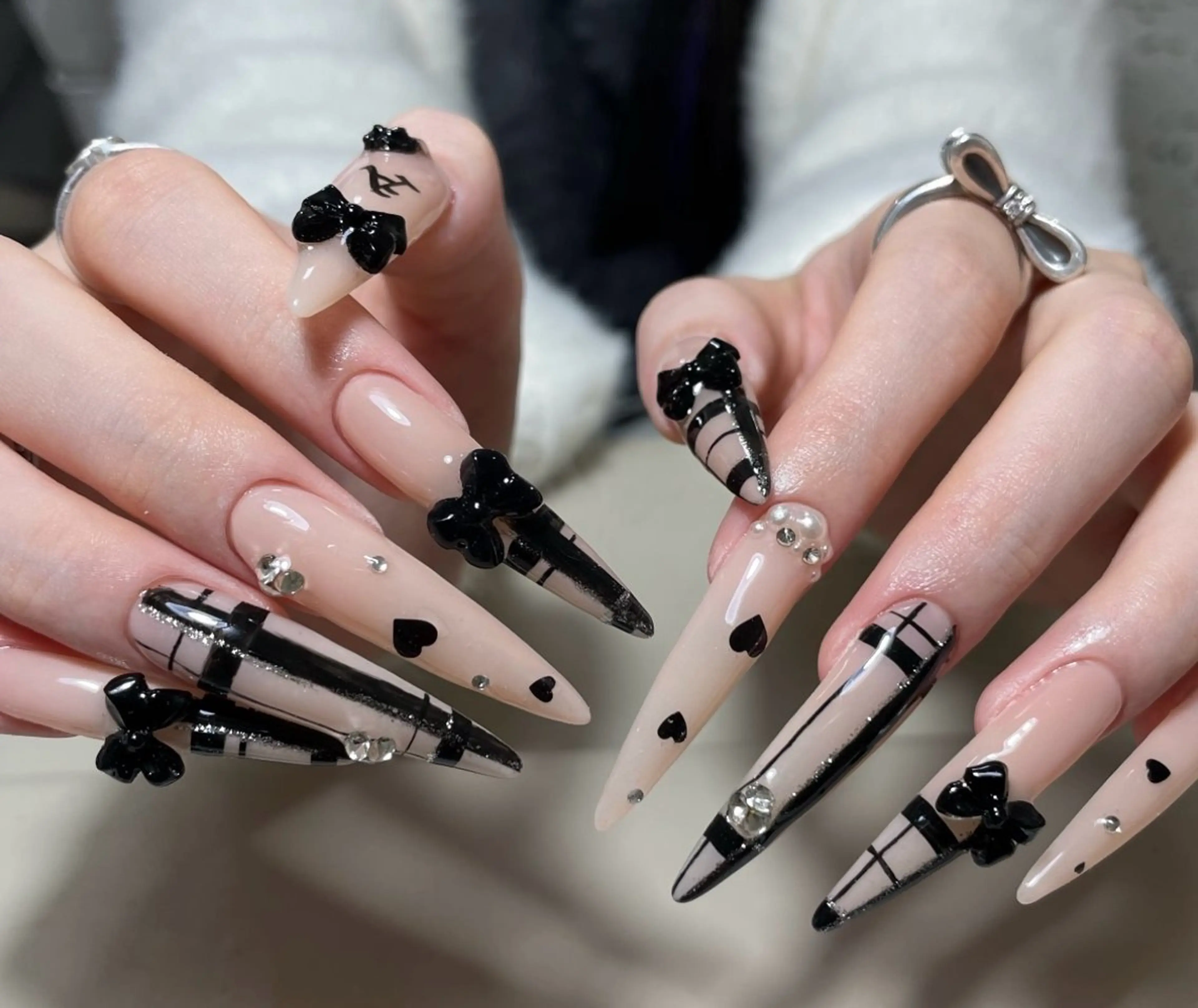 ネイル アートネイル べっ甲ネイル チークネイル 長さ出し フラッシュネイル ハンドネイル ハンドケア For you. Nail Salonのネイルデザイン