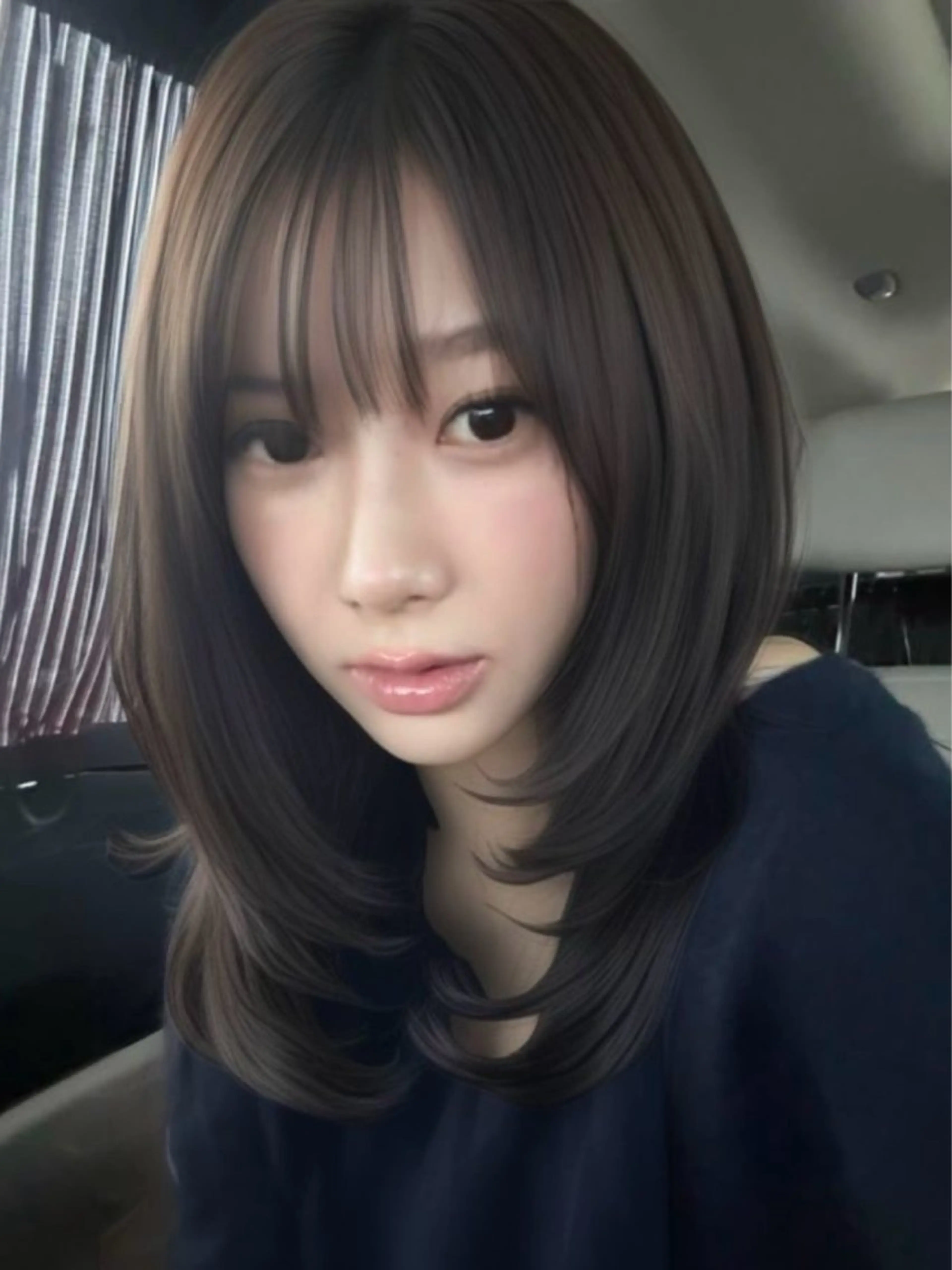ミディアム カラー ミディアムレイヤー レイヤーカット カット ヘアカラー トリートメント RIN／韓国ヘア レイヤーカットのヘアスタイル