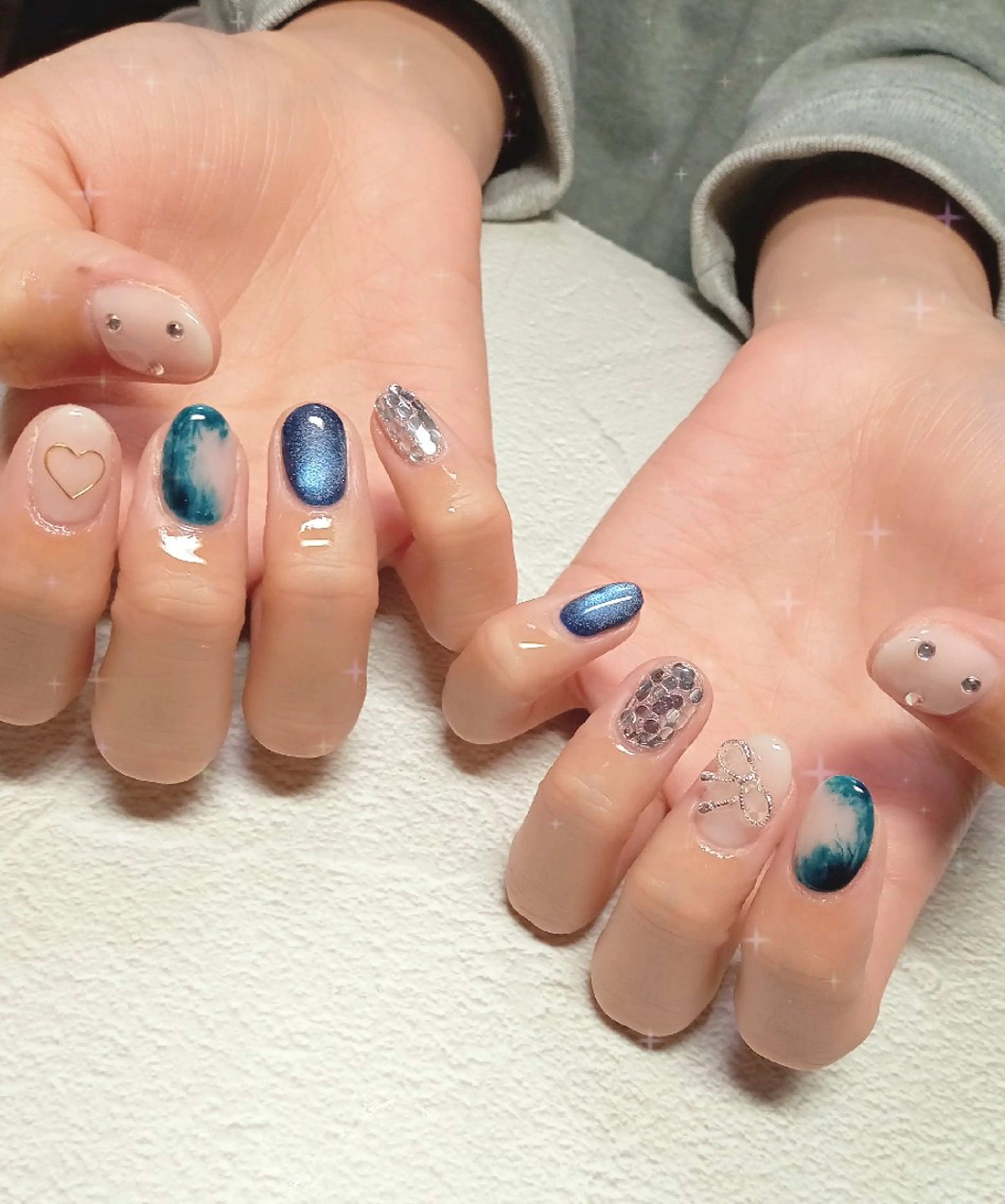 ネイル ジェルネイル ハート ホログラムネイル キラキラネイル マグネットネイル ハンドネイル flure de neige yukiのネイルデザイン