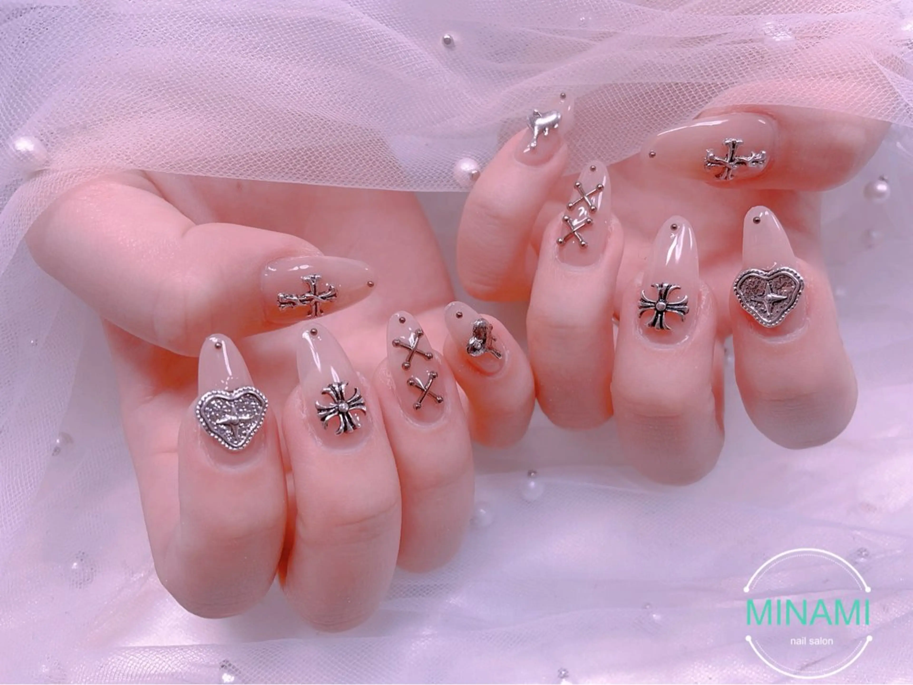 ネイル ハンドネイル ハンドケア minami ネイルのネイルデザイン