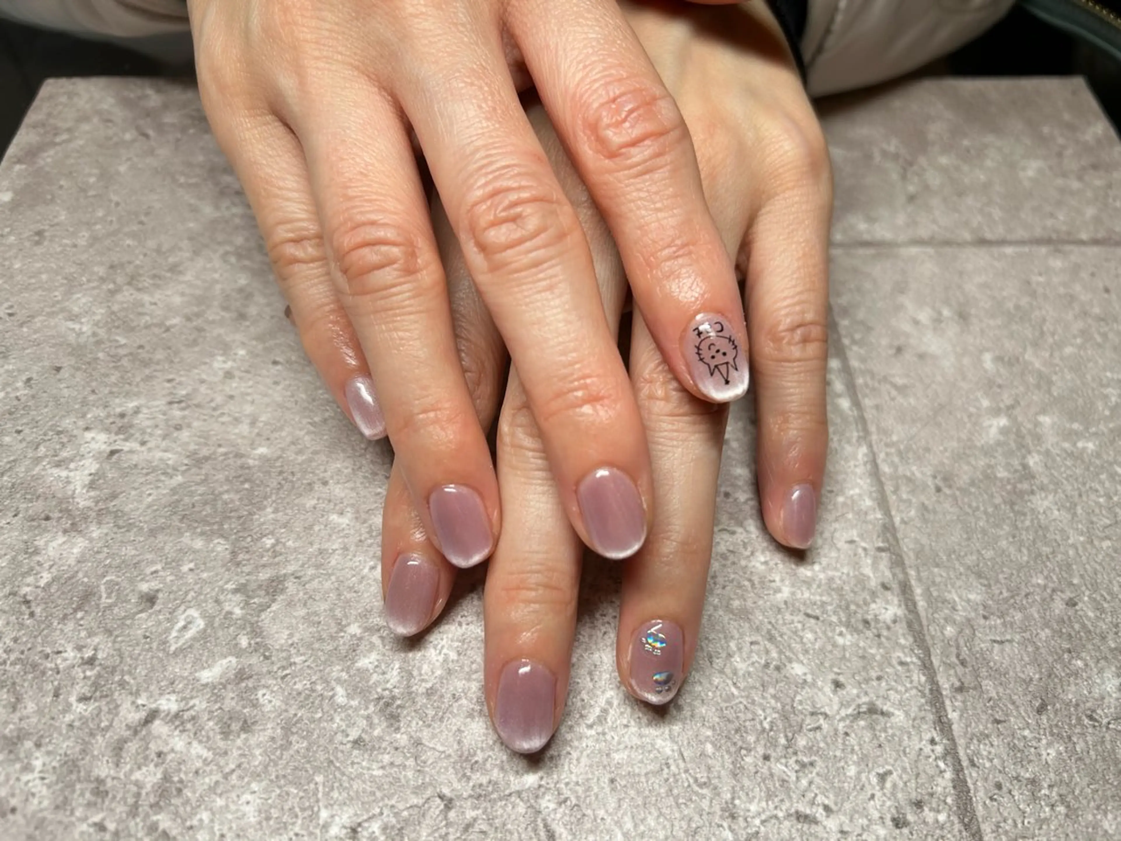 ネイル マグネットネイル ハンドネイル Lisa’s Salonのネイルデザイン