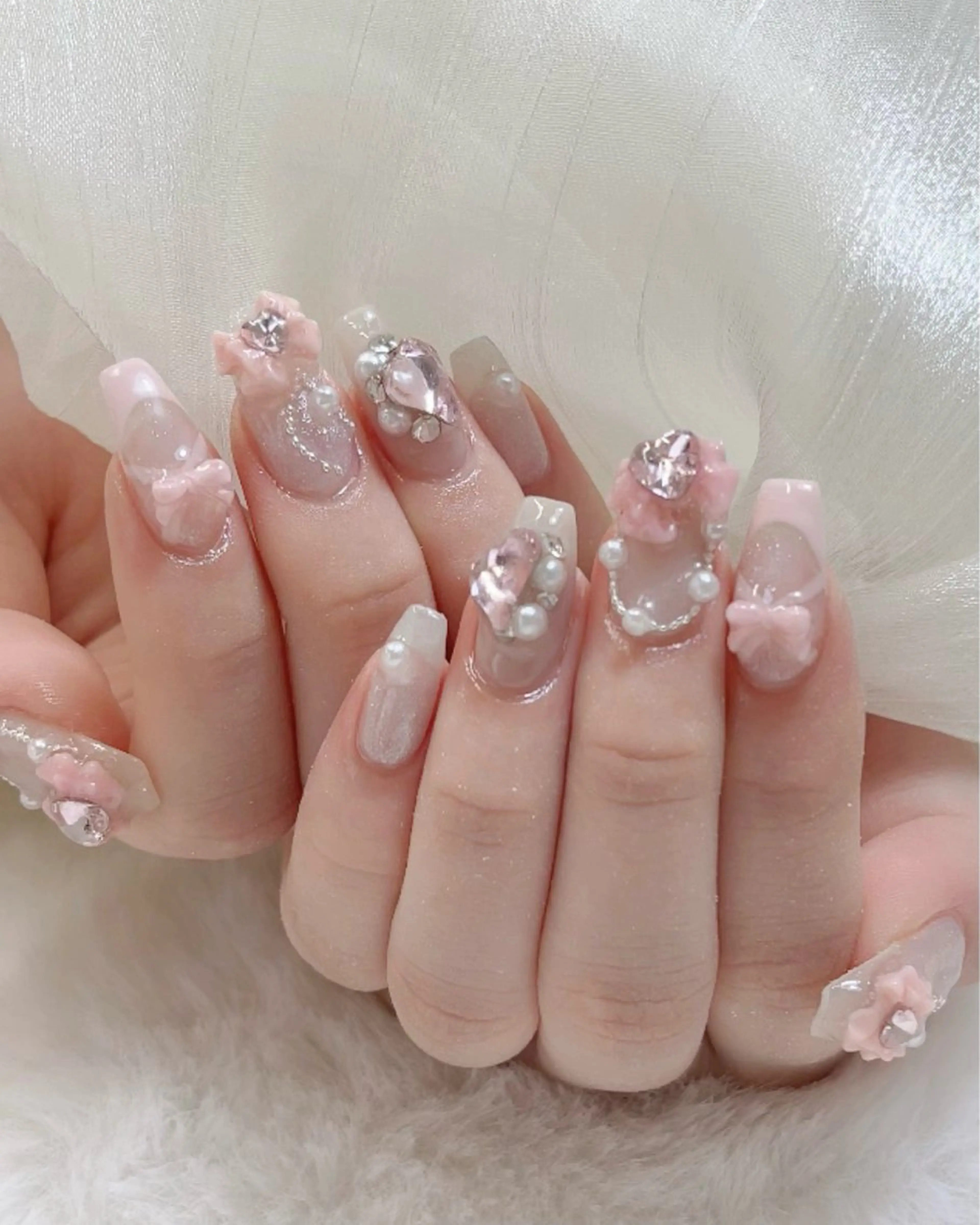 ネイル チークネイル 韓国ネイル ワンホンネイル ハンドネイル Speraネイル 大宮店🎀のネイルデザイン